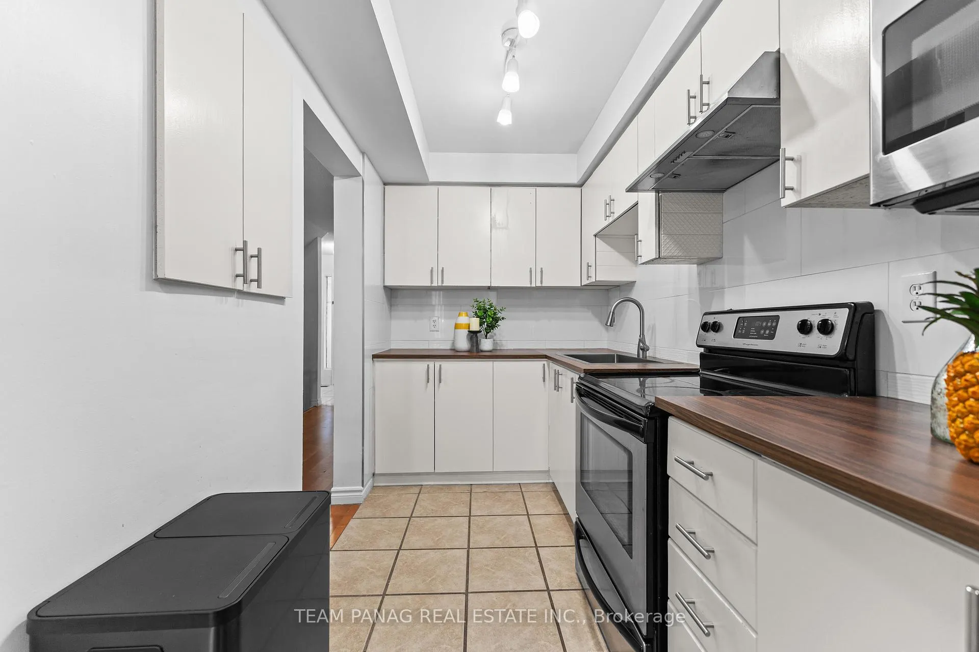 Photo 14 of 71 Muirland Crescent, Brampton, Northwood Park — HOMEH