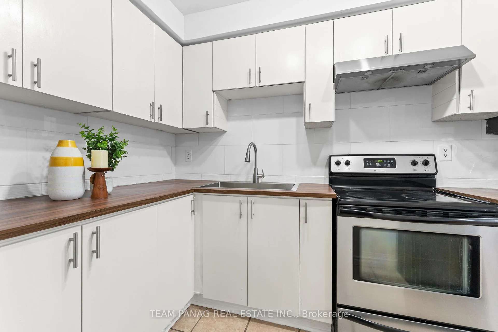 Photo 15 of 71 Muirland Crescent, Brampton, Northwood Park — HOMEH