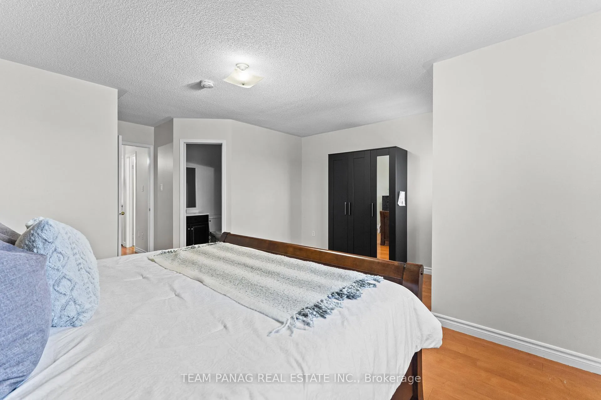 Photo 21 of 71 Muirland Crescent, Brampton, Northwood Park — HOMEH