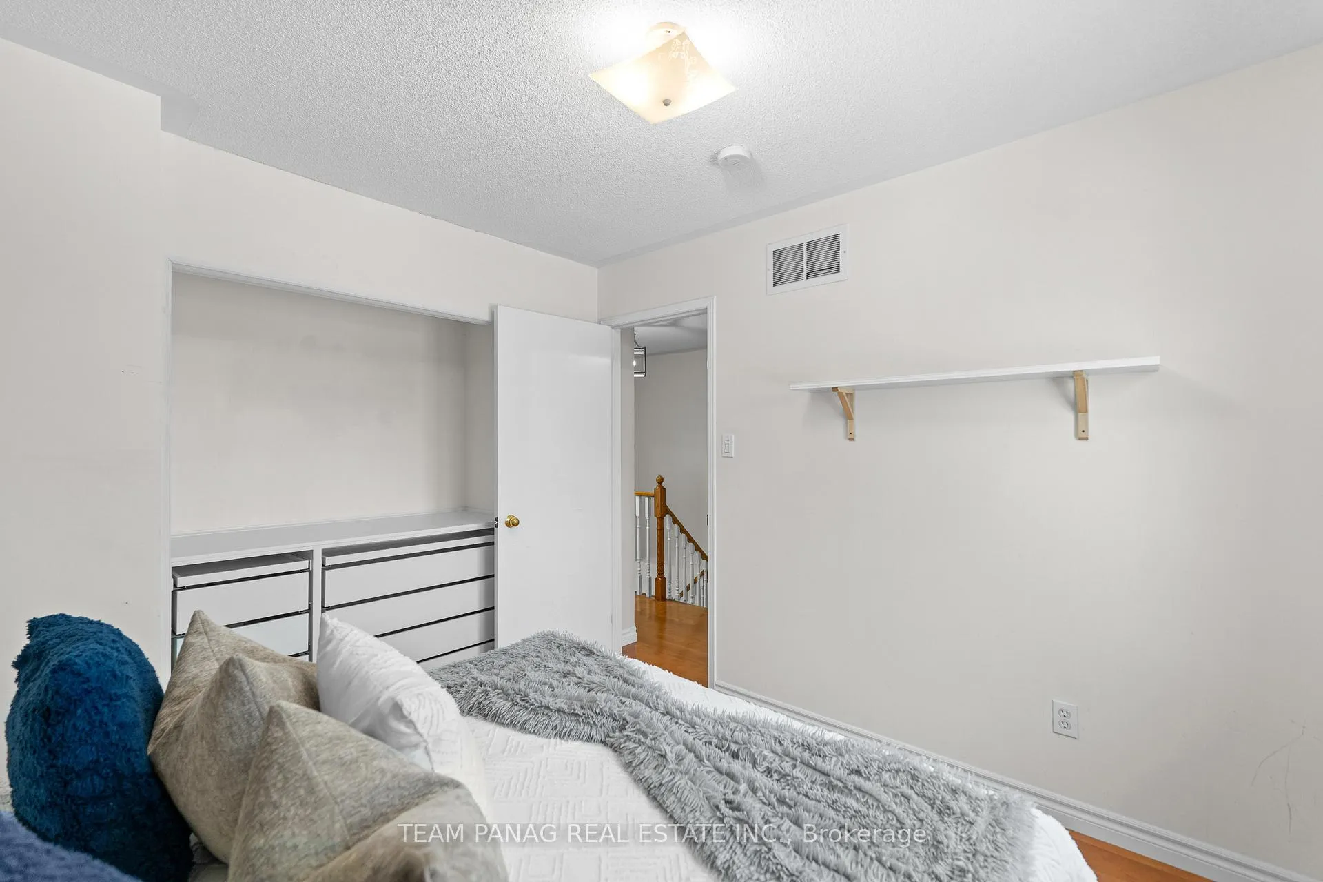 Photo 25 of 71 Muirland Crescent, Brampton, Northwood Park — HOMEH