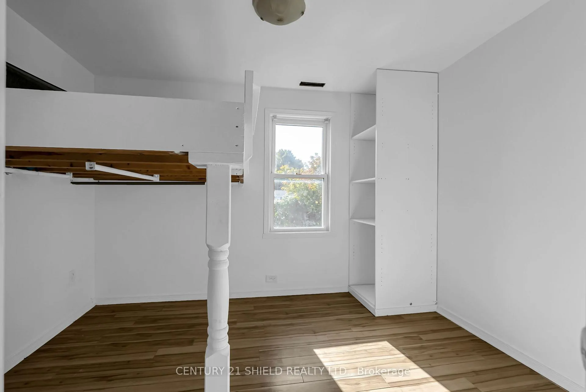 Photo 13 of 1606 Pitt Street, Cornwall — HOMEH