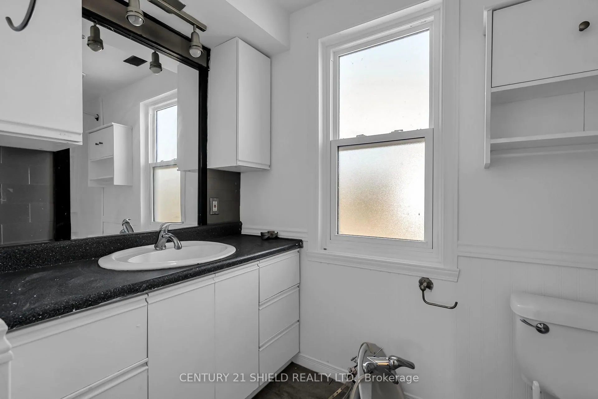 Photo 16 of 1606 Pitt Street, Cornwall — HOMEH