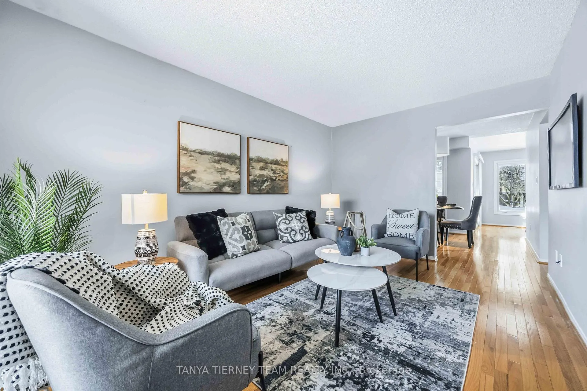 Photo 9 of 748 Bennett Crescent, Oshawa, Pinecrest — HOMEH