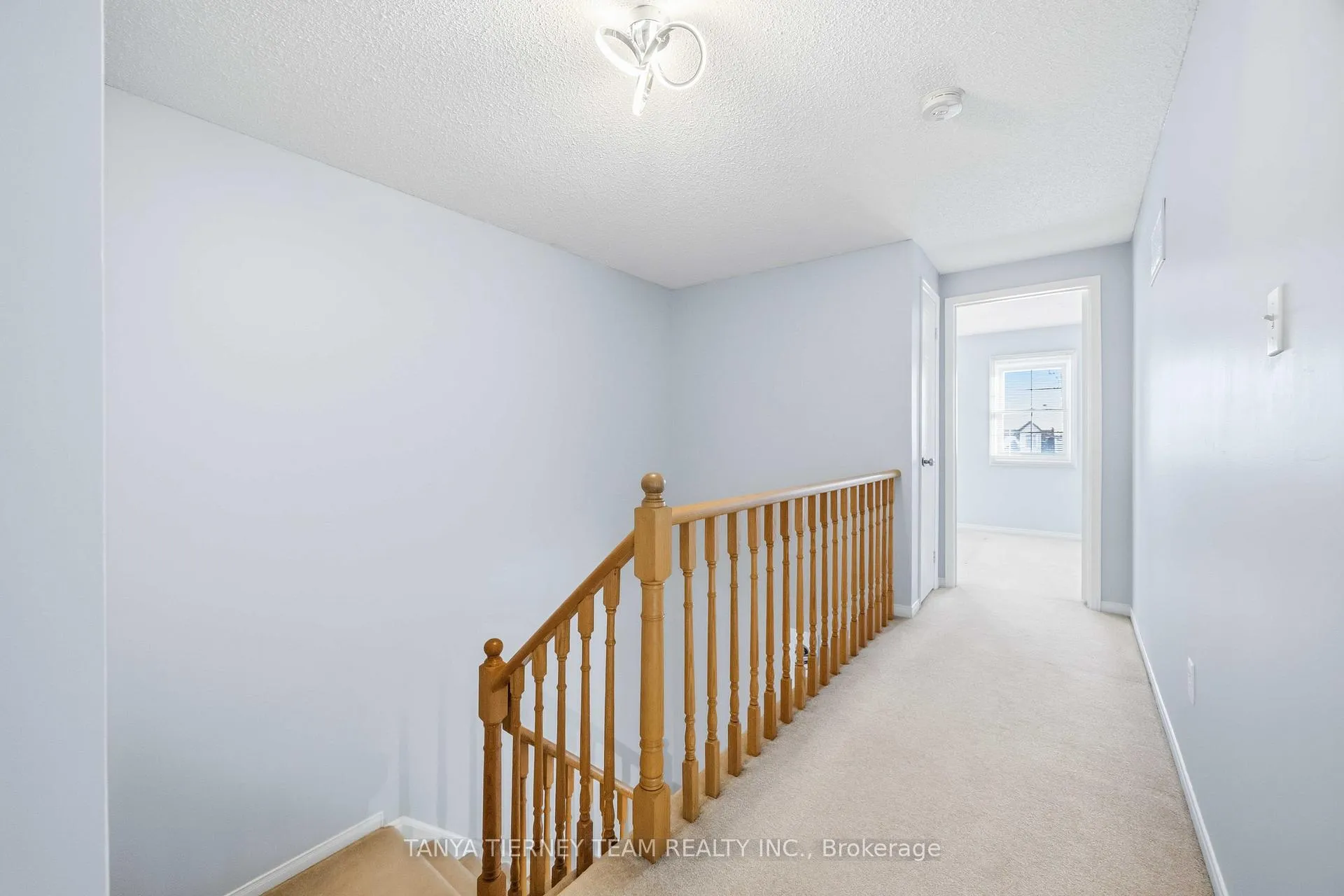 Photo 28 of 748 Bennett Crescent, Oshawa, Pinecrest — HOMEH