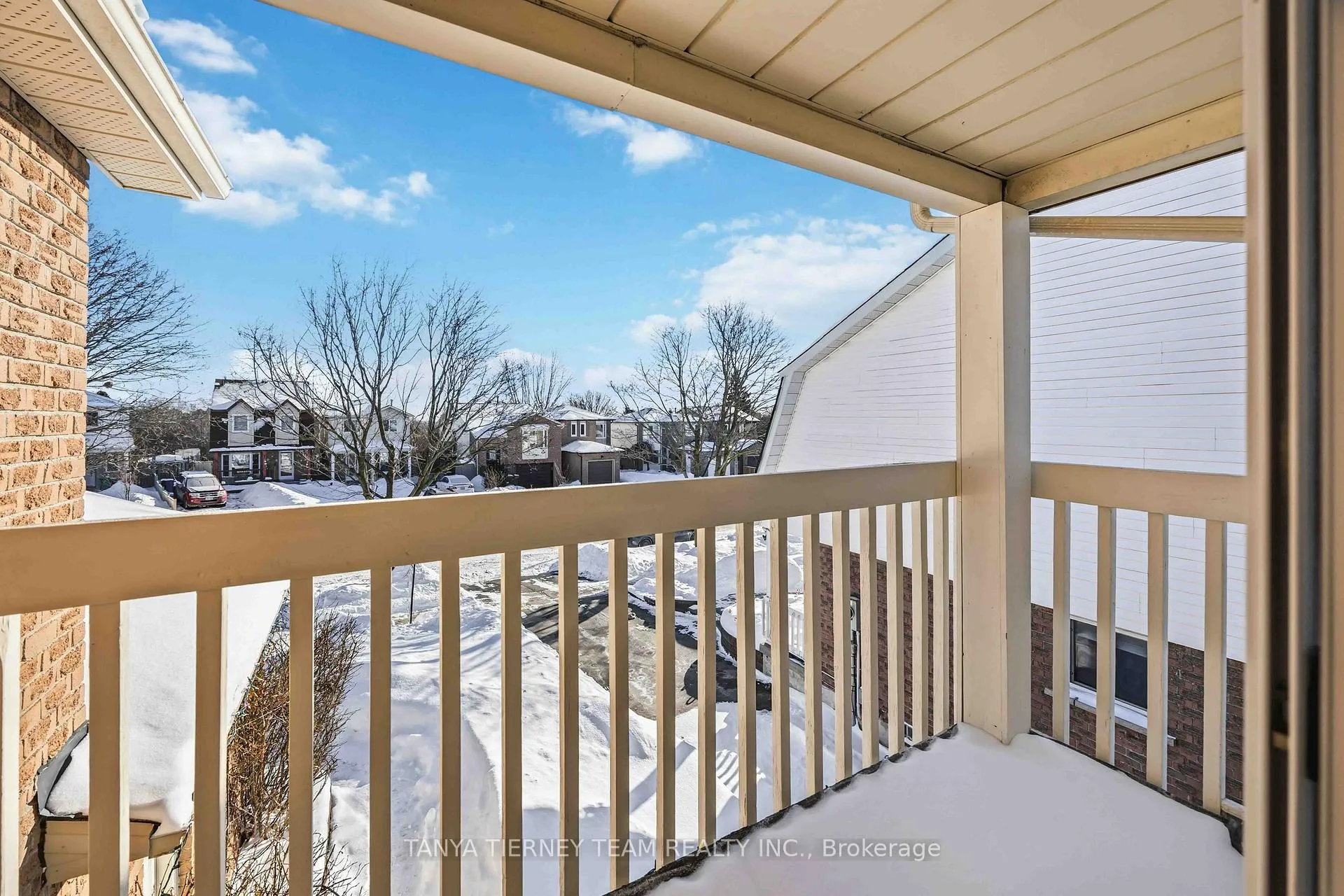 Photo 32 of 748 Bennett Crescent, Oshawa, Pinecrest — HOMEH