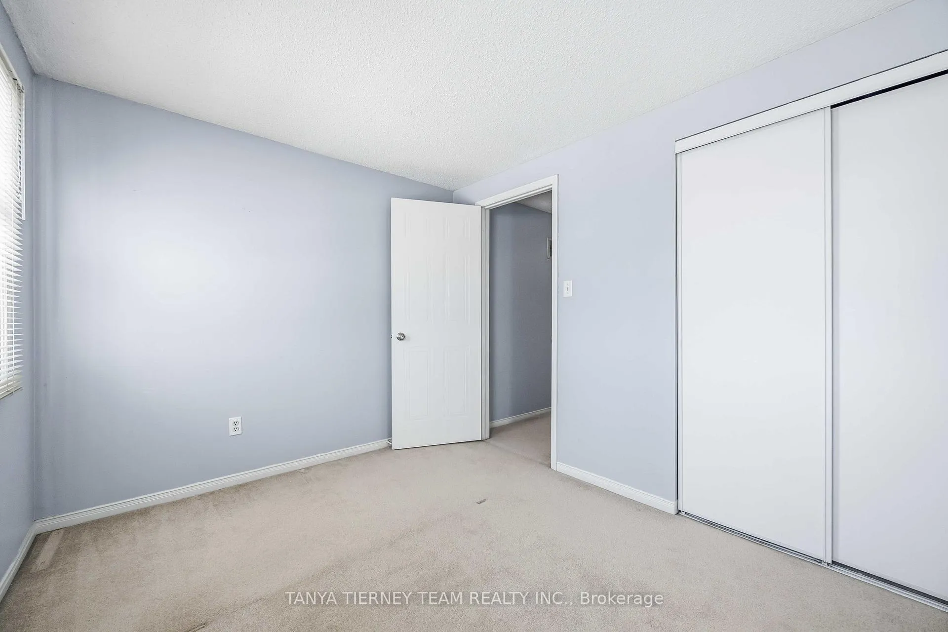 Photo 39 of 748 Bennett Crescent, Oshawa, Pinecrest — HOMEH