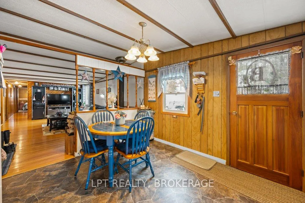 Photo 4 of 1023 Moon Road, Frontenac, Frontenac Centre — HOMEH