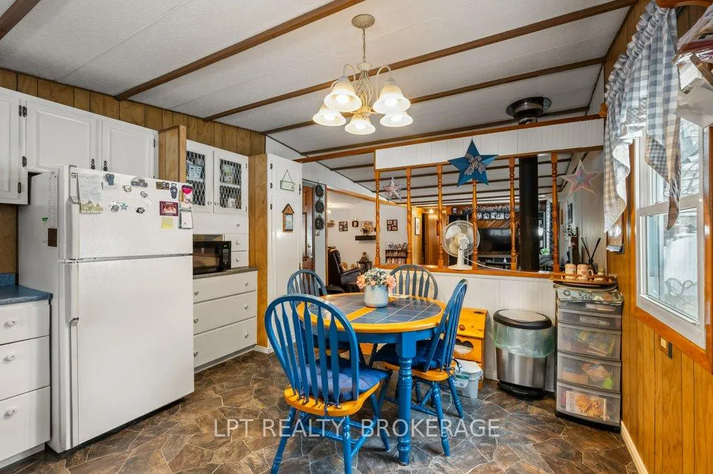 Photo 5 of 1023 Moon Road, Frontenac, Frontenac Centre — HOMEH
