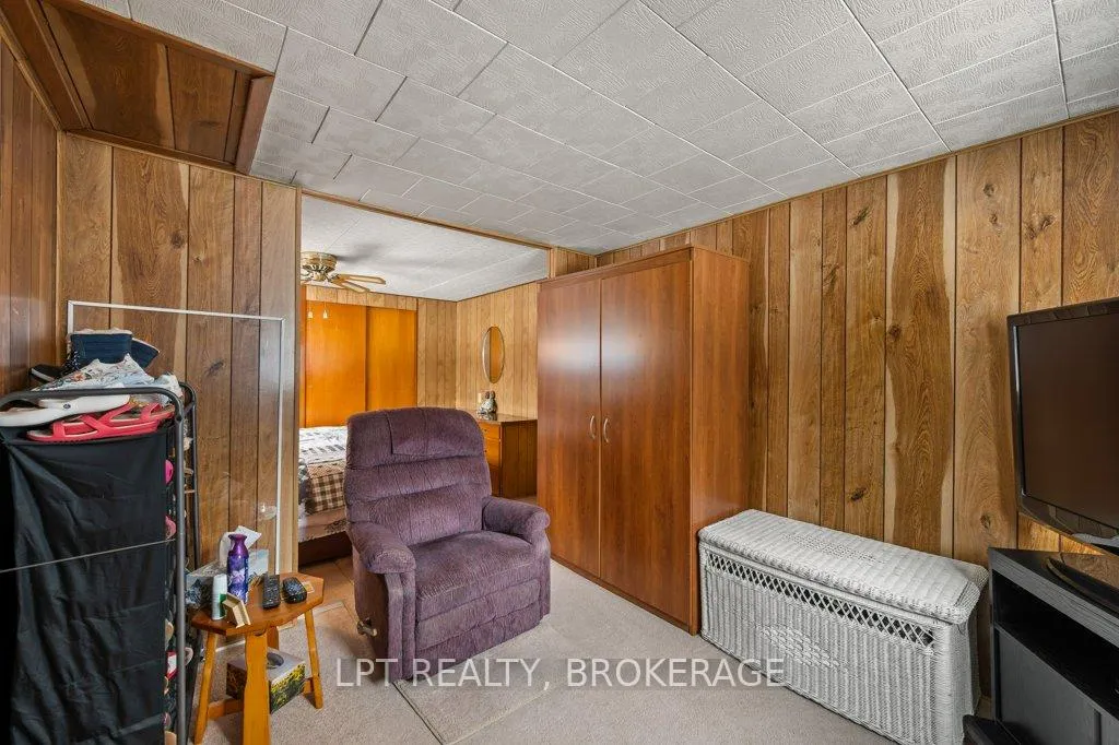 Photo 14 of 1023 Moon Road, Frontenac, Frontenac Centre — HOMEH