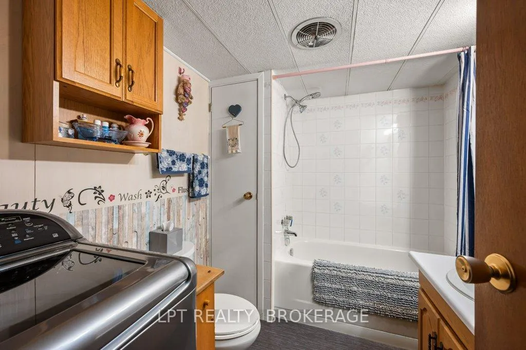 Photo 17 of 1023 Moon Road, Frontenac, Frontenac Centre — HOMEH