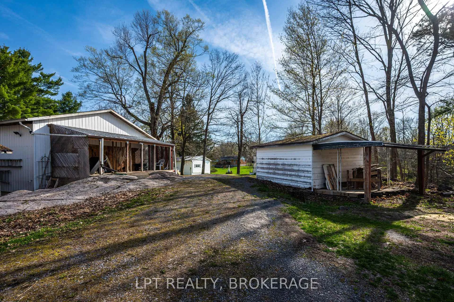 Photo 32 of 1023 Moon Road, Frontenac, Frontenac Centre — HOMEH