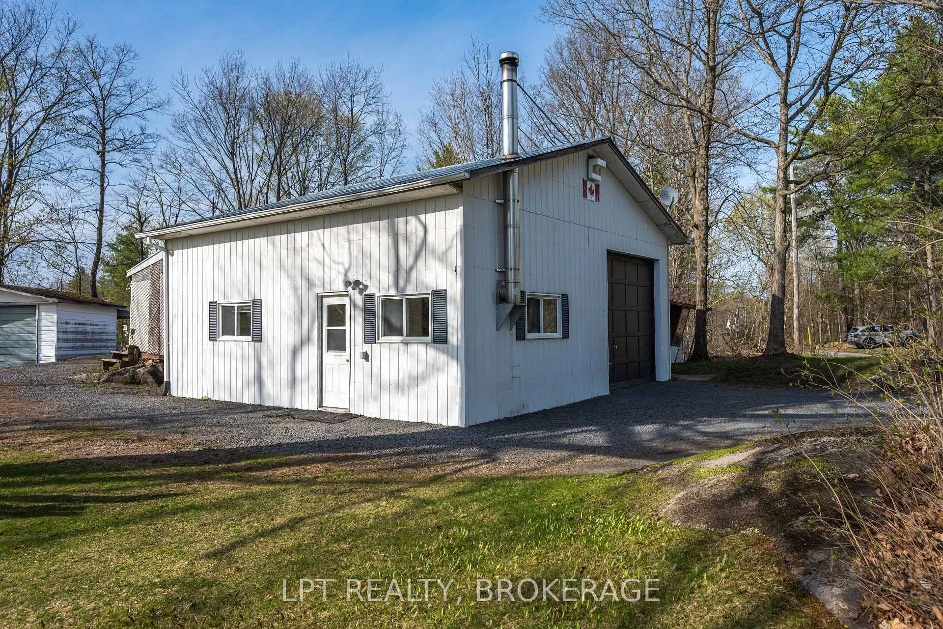 Photo 38 of 1023 Moon Road, Frontenac, Frontenac Centre — HOMEH