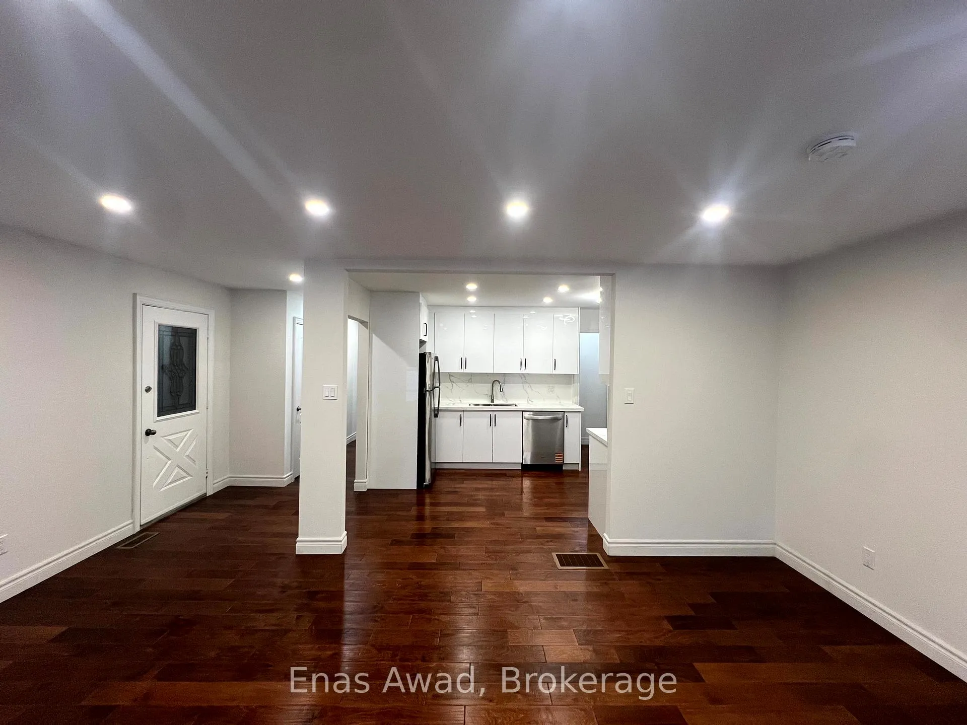 Photo 2 of 1402 Clearview Drive, Peterborough, Monaghan Ward 2 — HOMEH