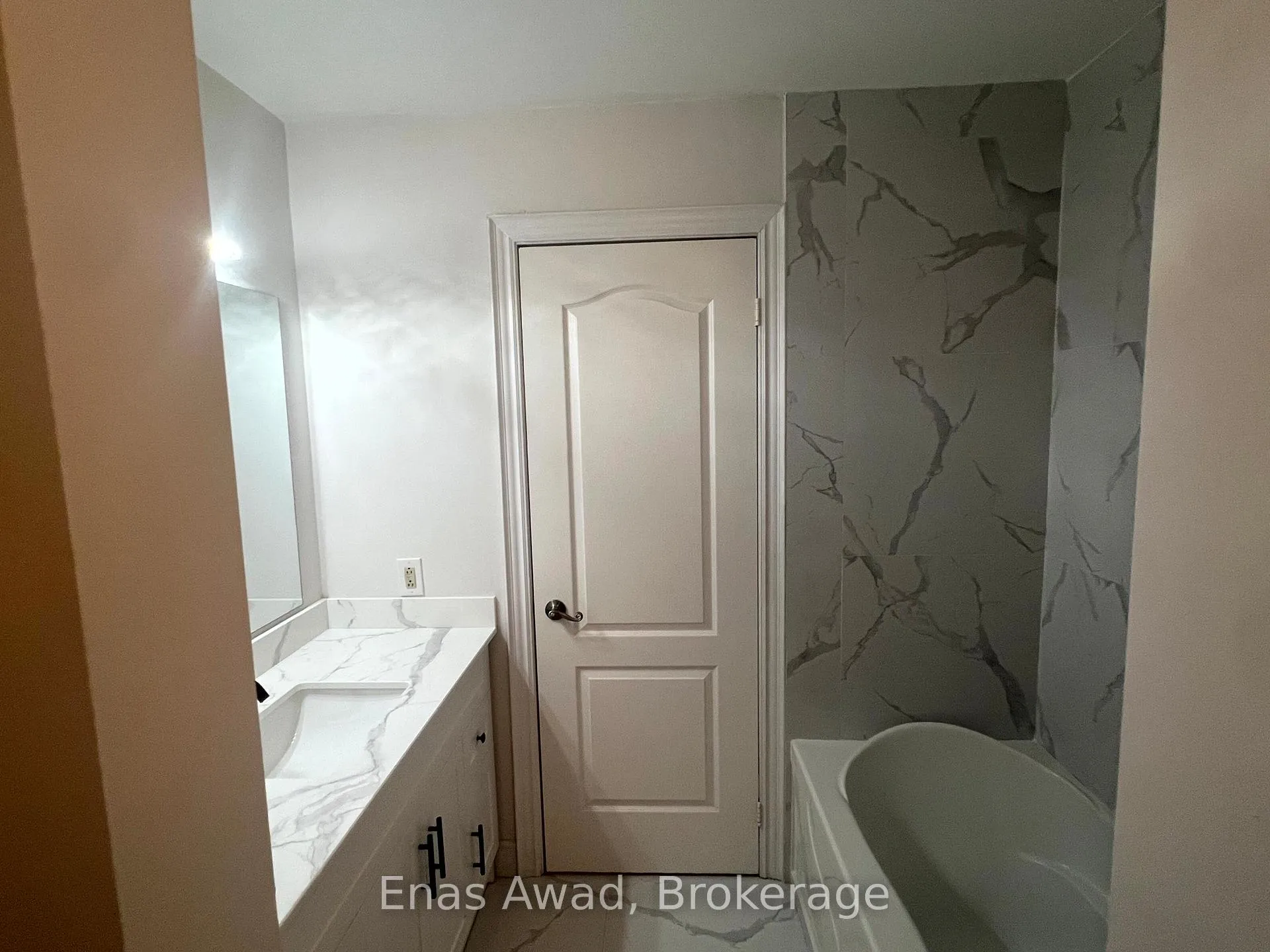 Photo 7 of 1402 Clearview Drive, Peterborough, Monaghan Ward 2 — HOMEH