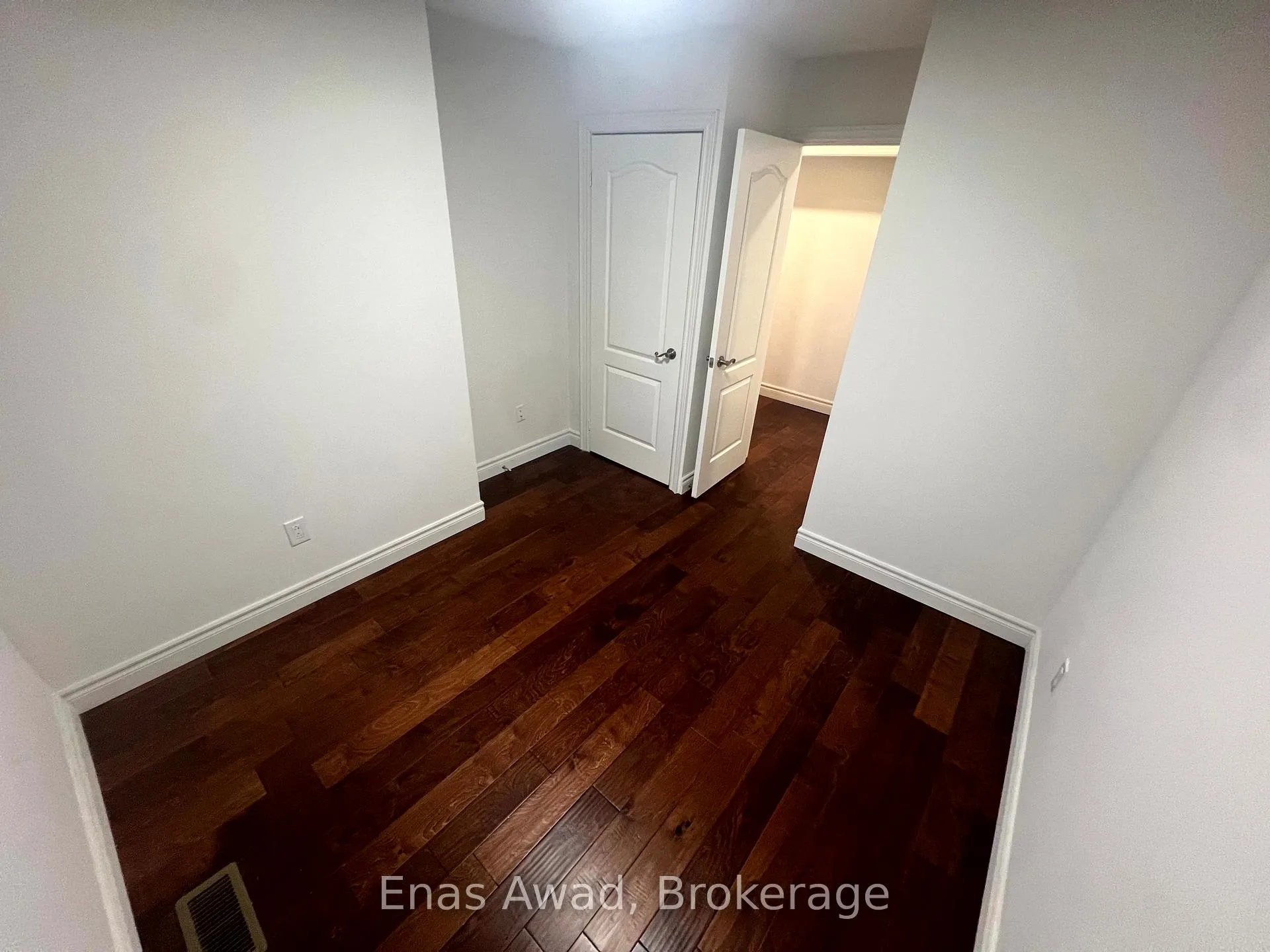 Photo 10 of 1402 Clearview Drive, Peterborough, Monaghan Ward 2 — HOMEH