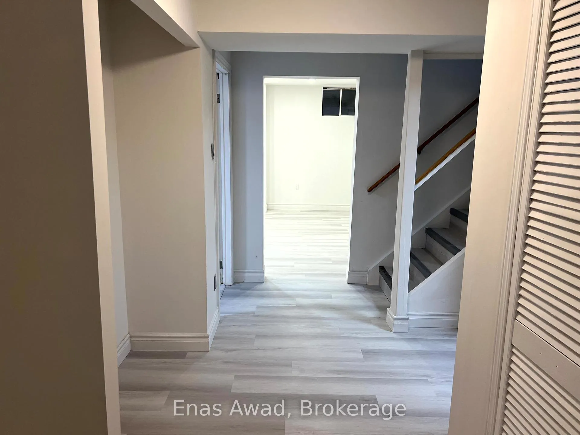 Photo 11 of 1402 Clearview Drive, Peterborough, Monaghan Ward 2 — HOMEH