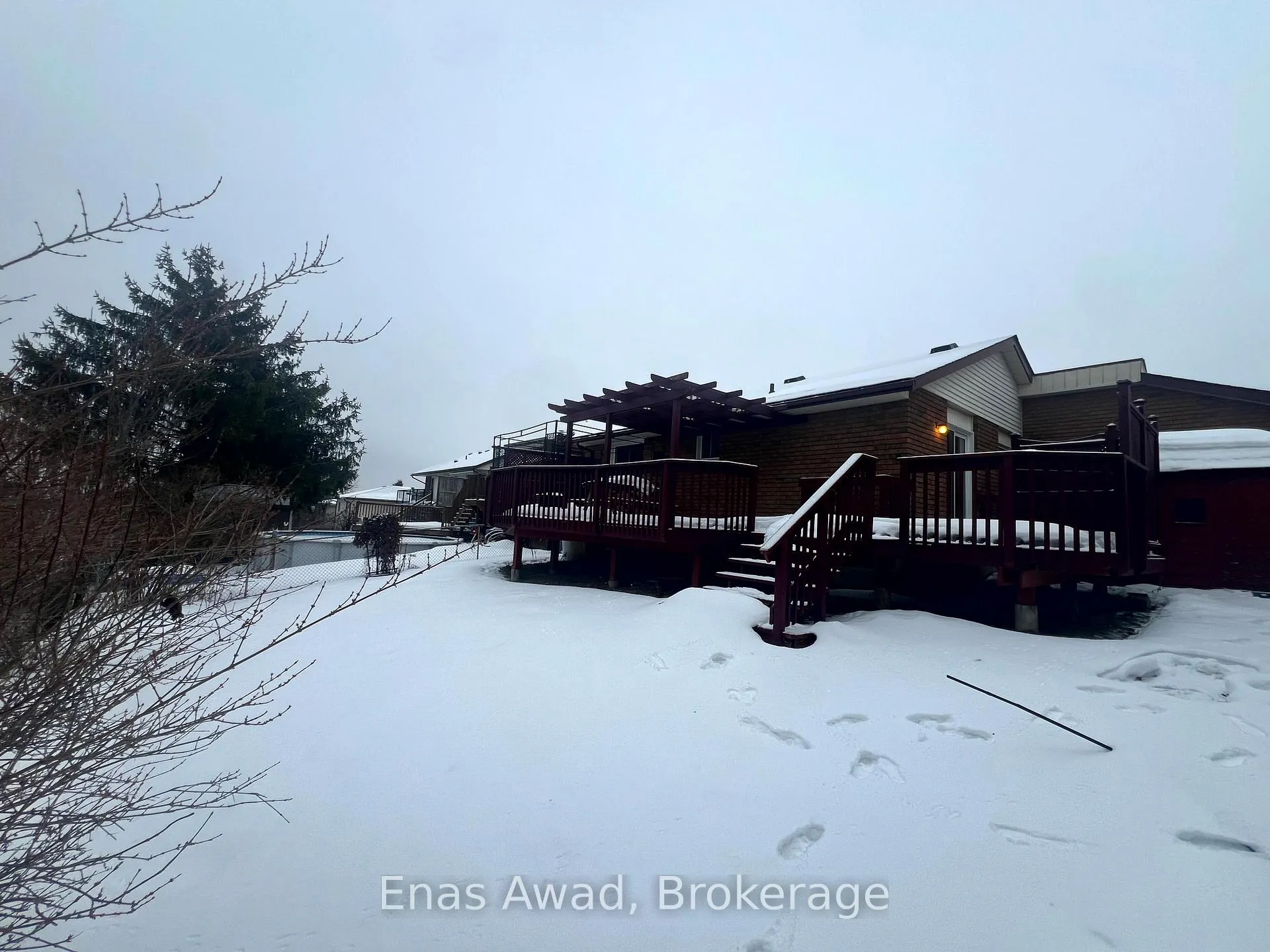 Photo 20 of 1402 Clearview Drive, Peterborough, Monaghan Ward 2 — HOMEH