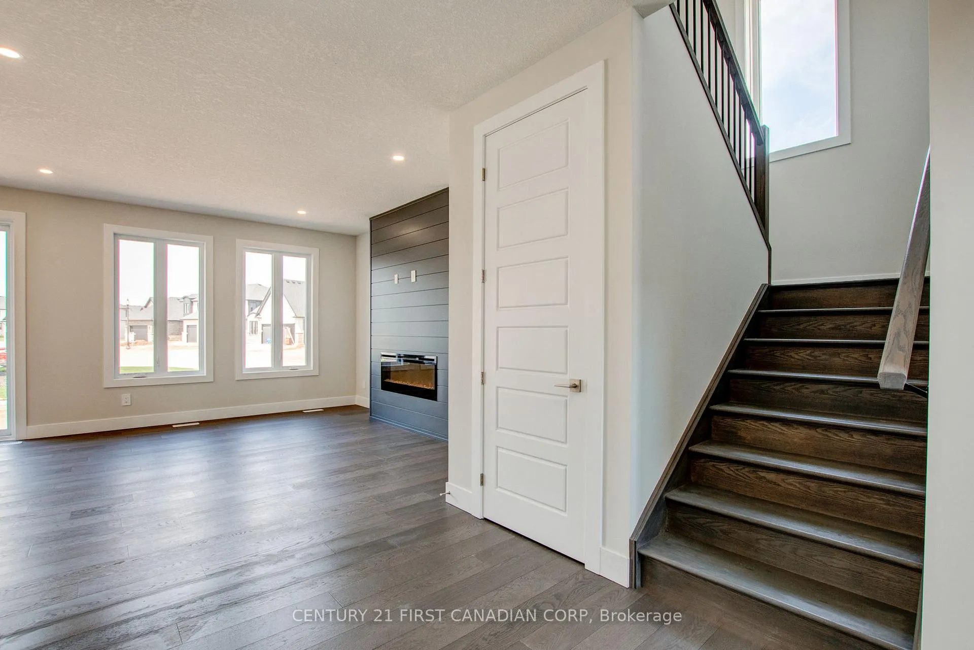 Photo 6 of 100 Aspen Circle, Thames Centre, Thorndale — HOMEH