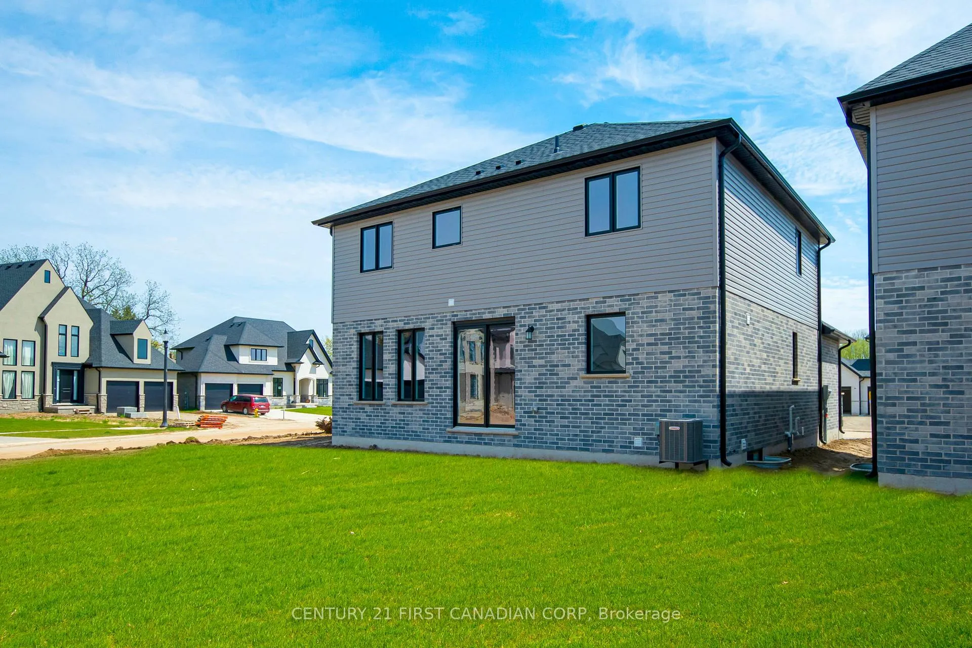 Photo 40 of 100 Aspen Circle, Thames Centre, Thorndale — HOMEH