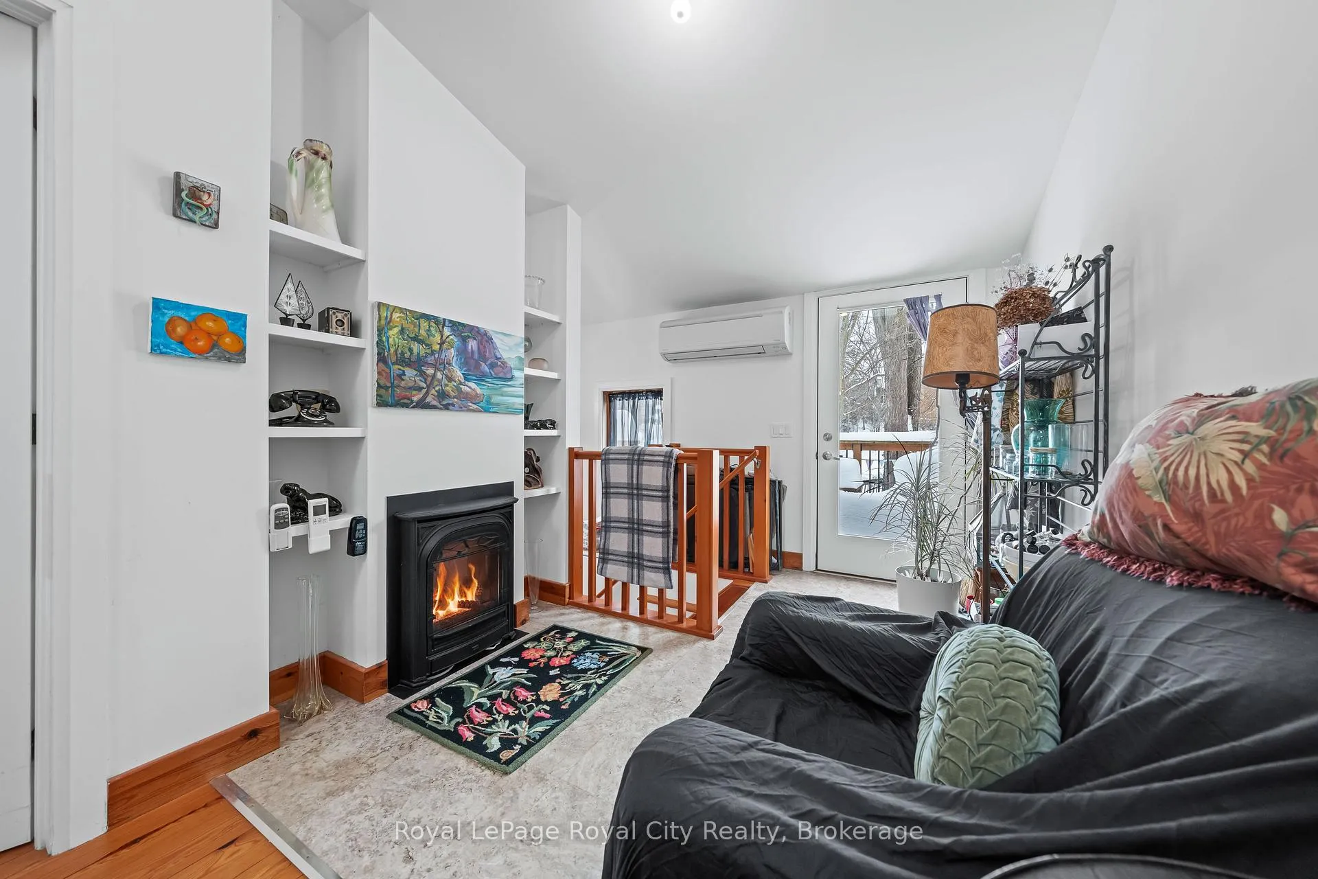 Photo 7 of 138 Arthur Street N, Guelph, St. George's — HOMEH