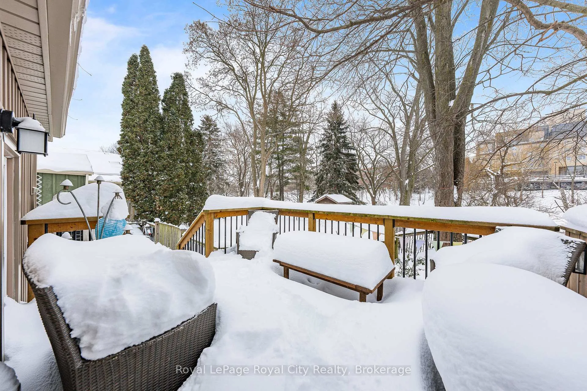 Photo 16 of 138 Arthur Street N, Guelph, St. George's — HOMEH