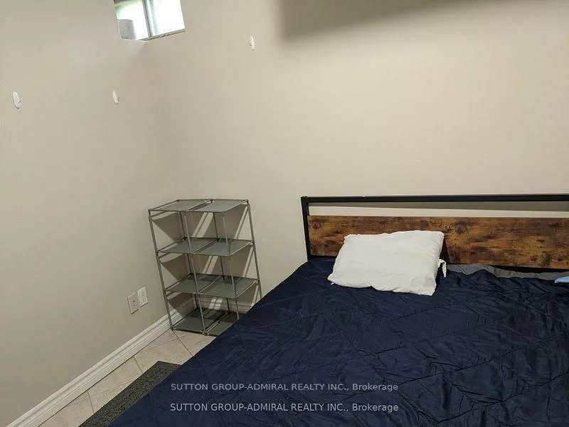 Photo 17 of 47 Riviera Drive, Vaughan, Glen Shields — HOMEH