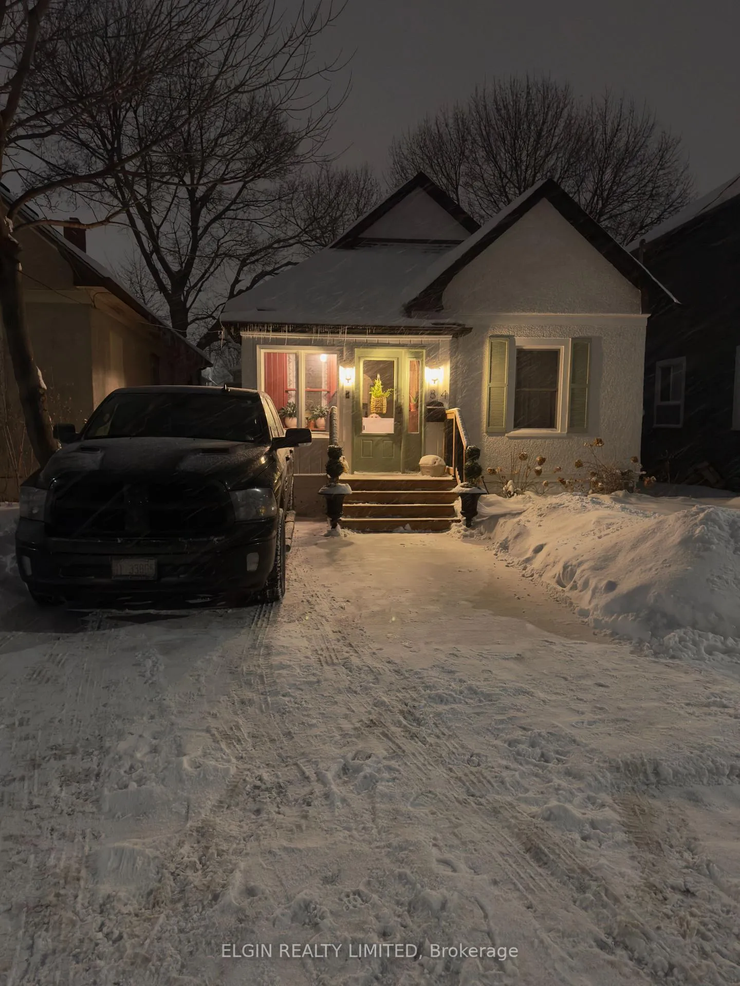Photo 3 of 84 Pleasant Avenue, St. Catharines, Downtown — HOMEH