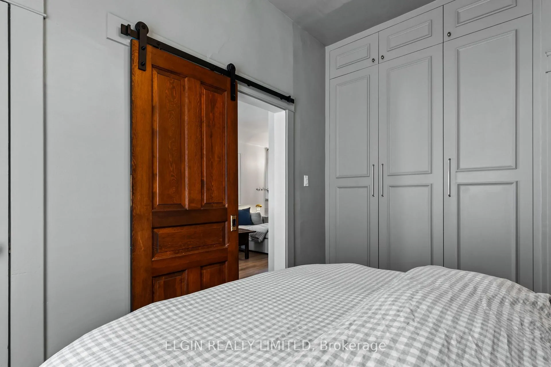 Photo 12 of 84 Pleasant Avenue, St. Catharines, Downtown — HOMEH