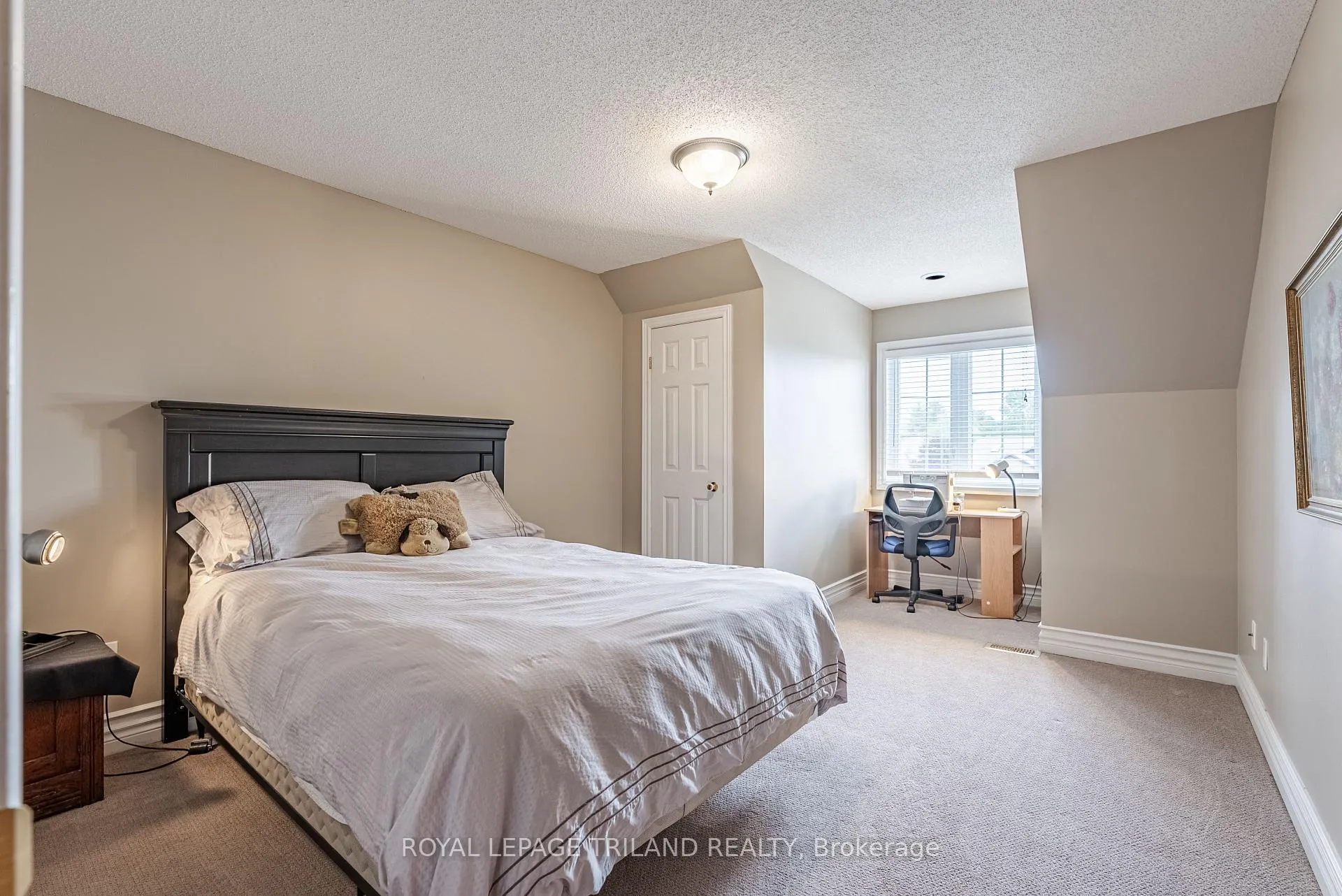 Photo 19 of 47 Manley Drive, Thames Centre, Rural Thames Centre — HOMEH