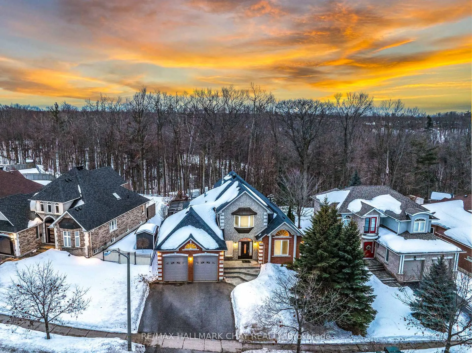Photo 1 of 18 Cumming Drive, Barrie, Ardagh — HOMEH
