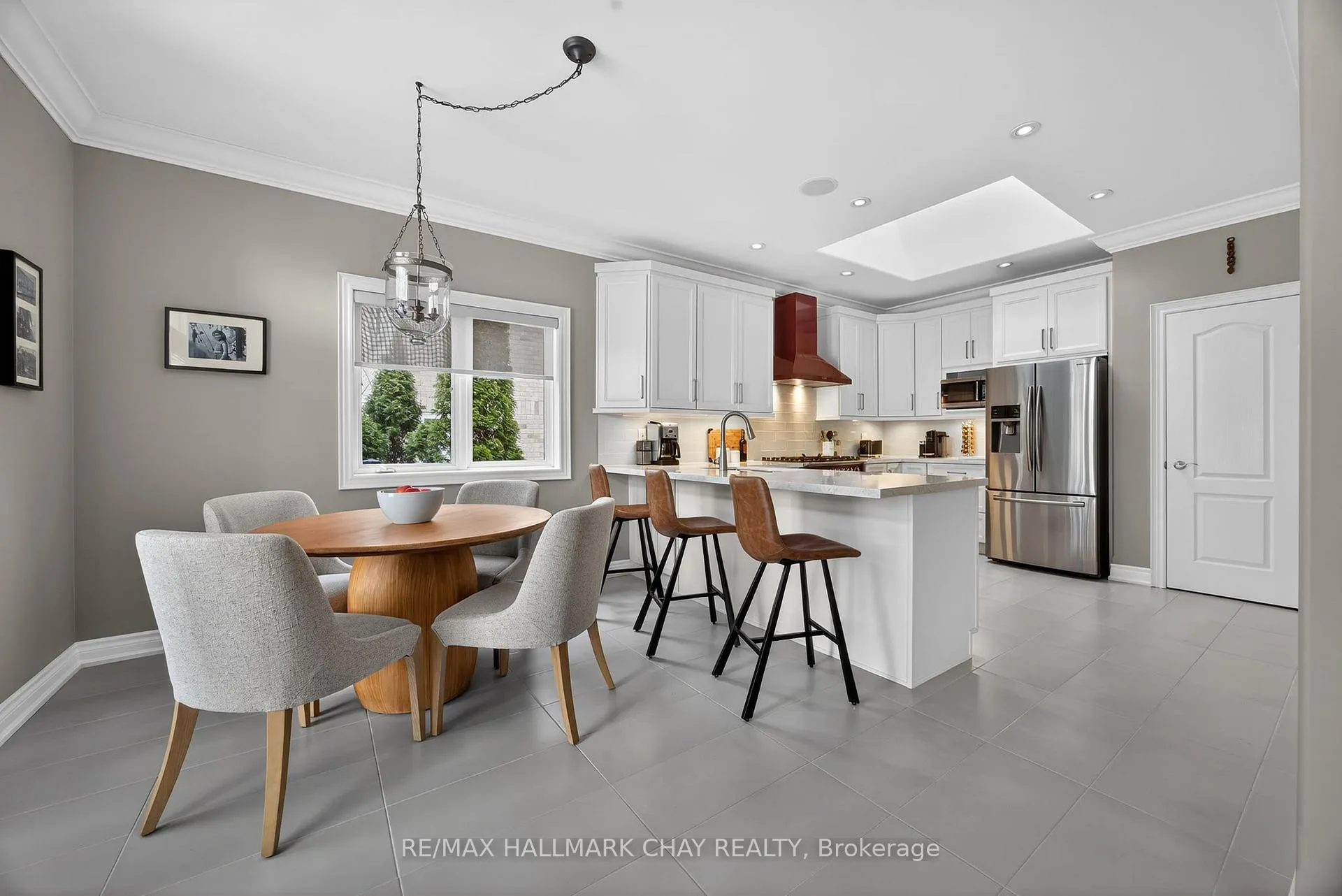 Photo 6 of 18 Cumming Drive, Barrie, Ardagh — HOMEH