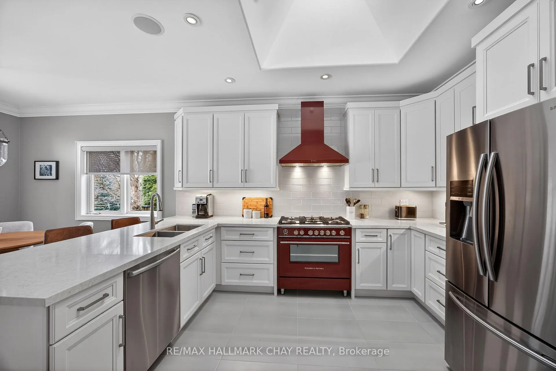 Photo 8 of 18 Cumming Drive, Barrie, Ardagh — HOMEH