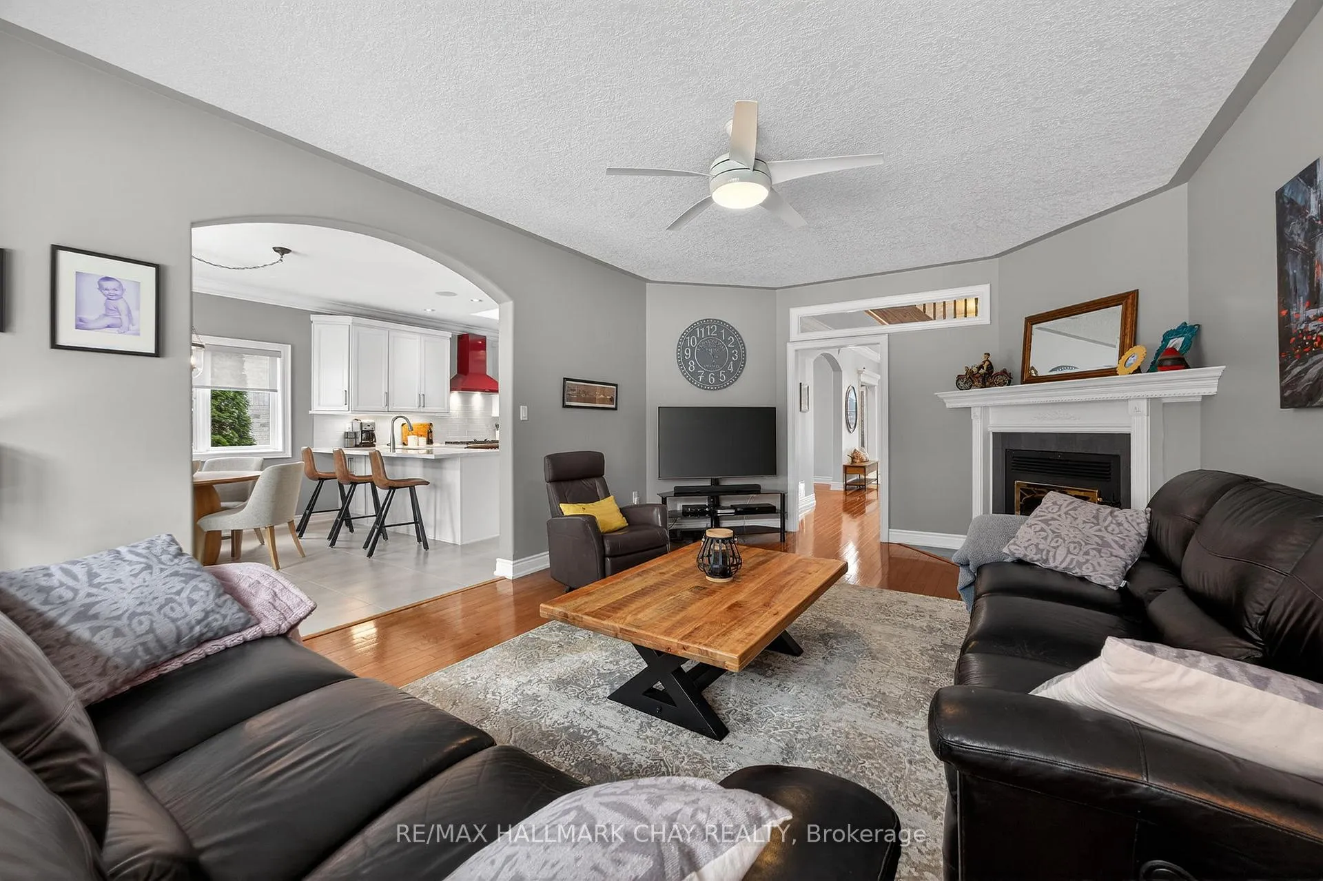 Photo 11 of 18 Cumming Drive, Barrie, Ardagh — HOMEH