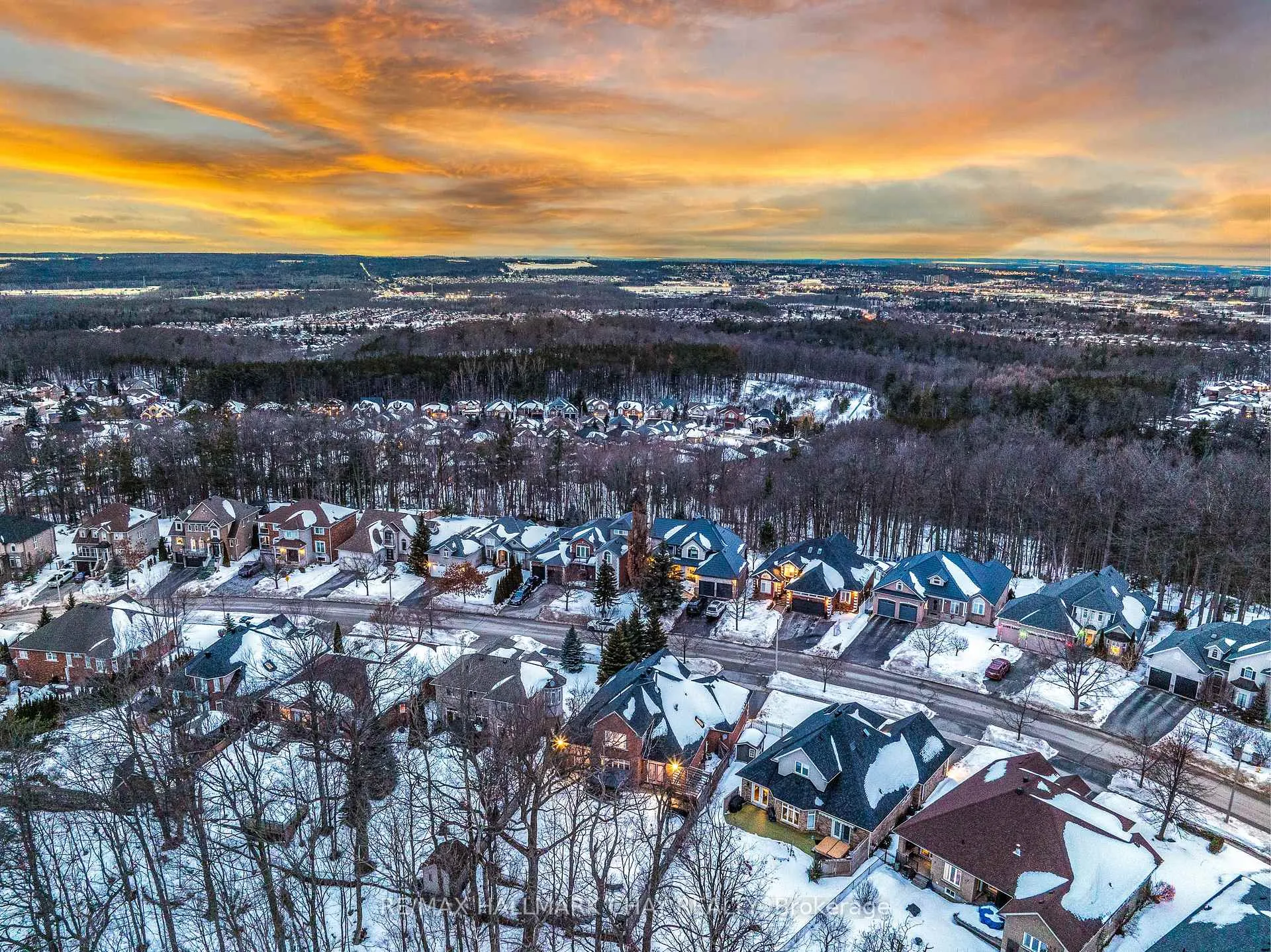 Photo 44 of 18 Cumming Drive, Barrie, Ardagh — HOMEH