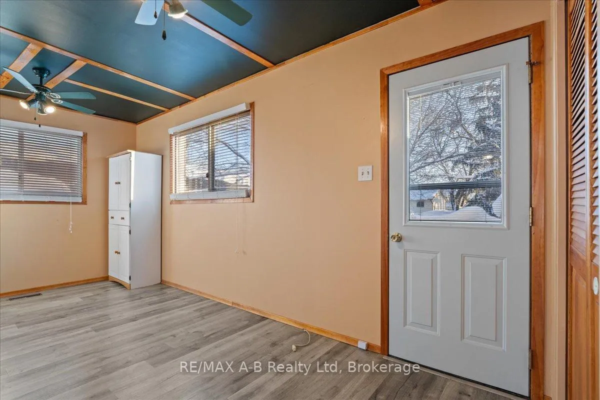Photo 10 of 287 Front Street, Stratford — HOMEH