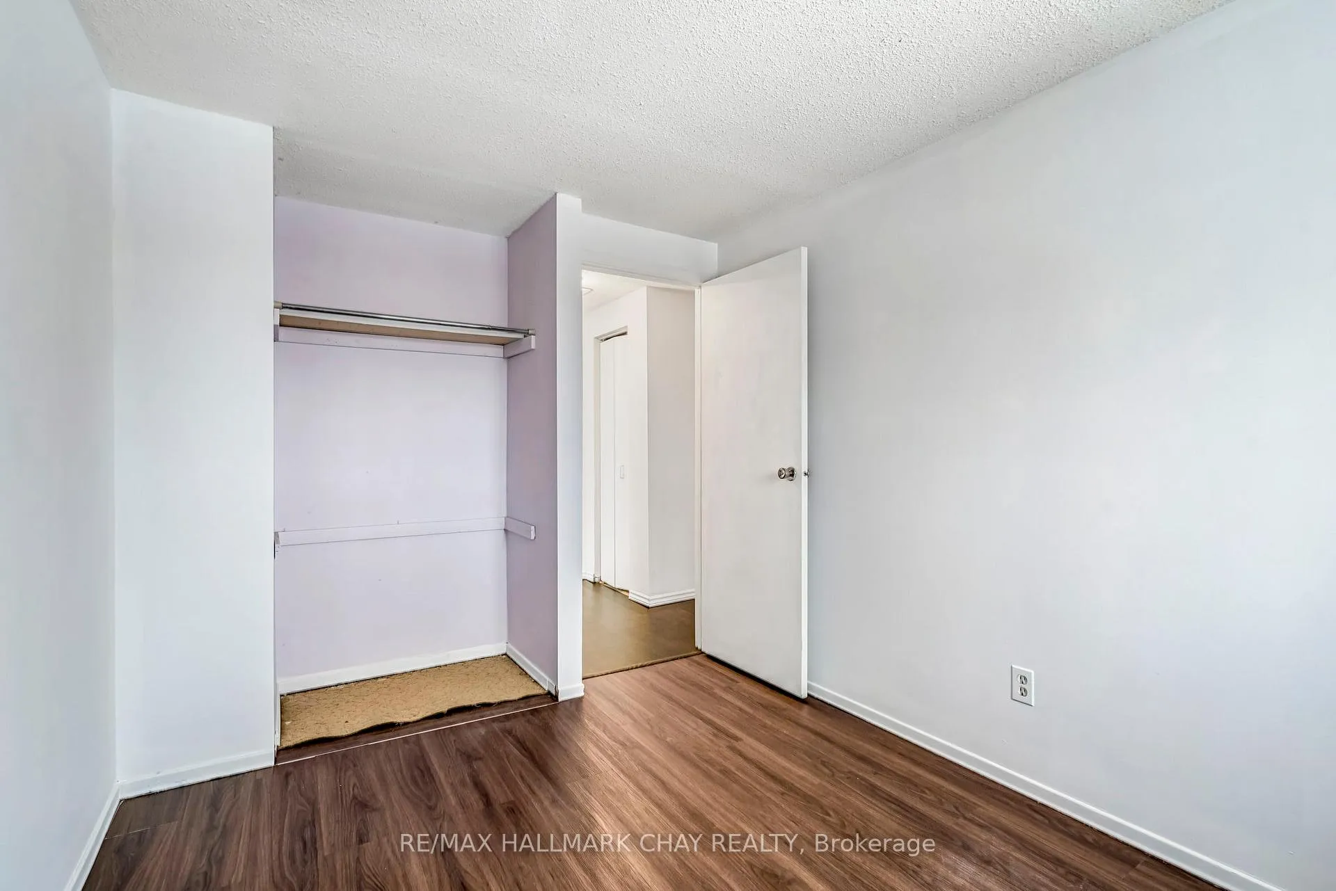 Photo 24 of 28 Wilde Place, Barrie, Letitia Heights — HOMEH