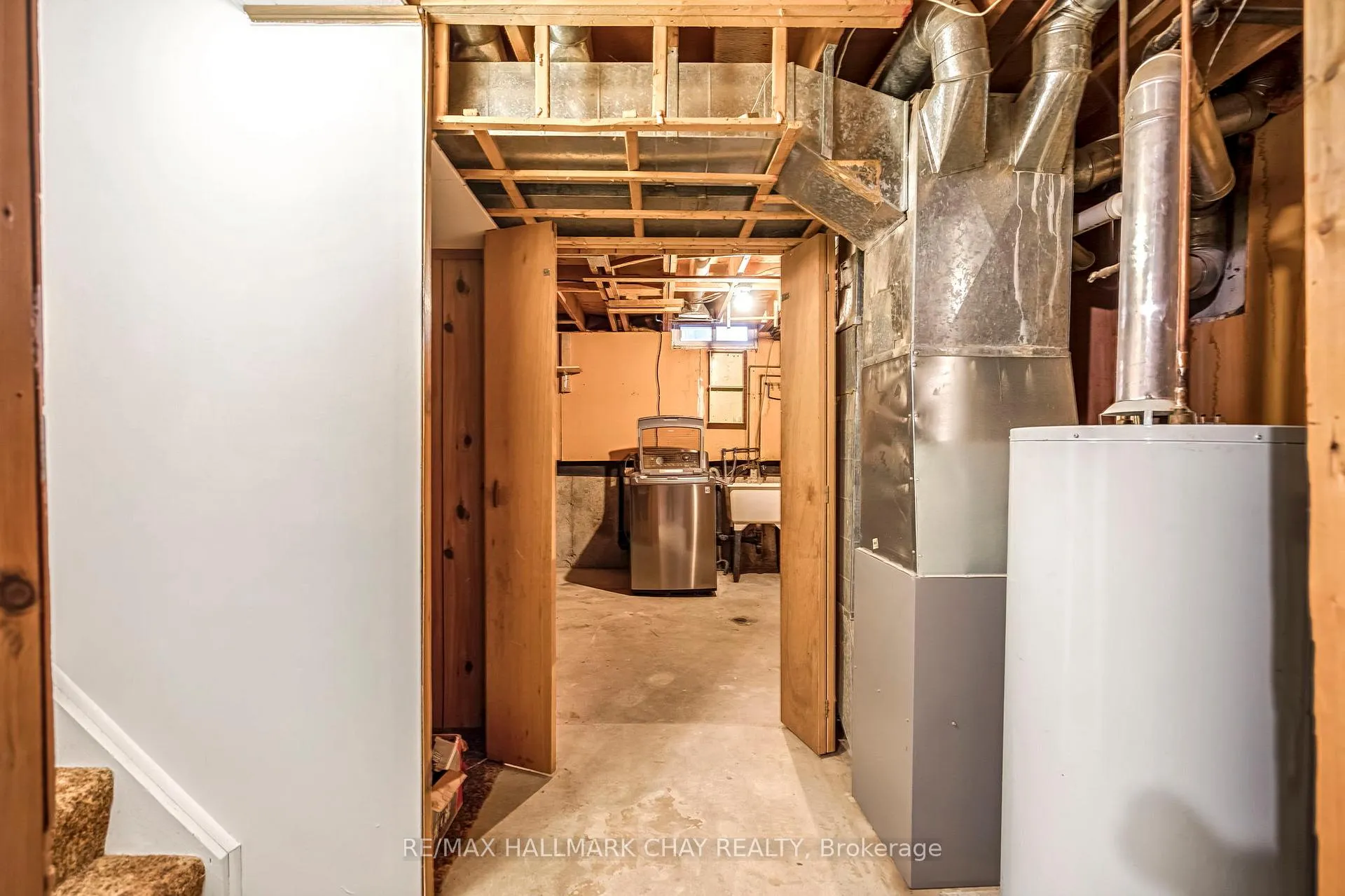 Photo 32 of 28 Wilde Place, Barrie, Letitia Heights — HOMEH