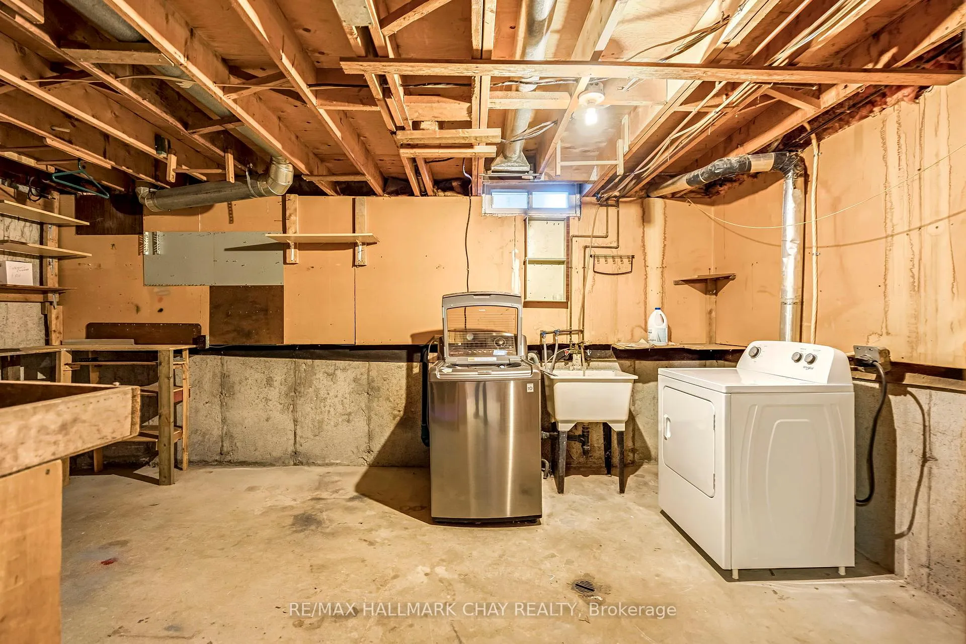 Photo 33 of 28 Wilde Place, Barrie, Letitia Heights — HOMEH