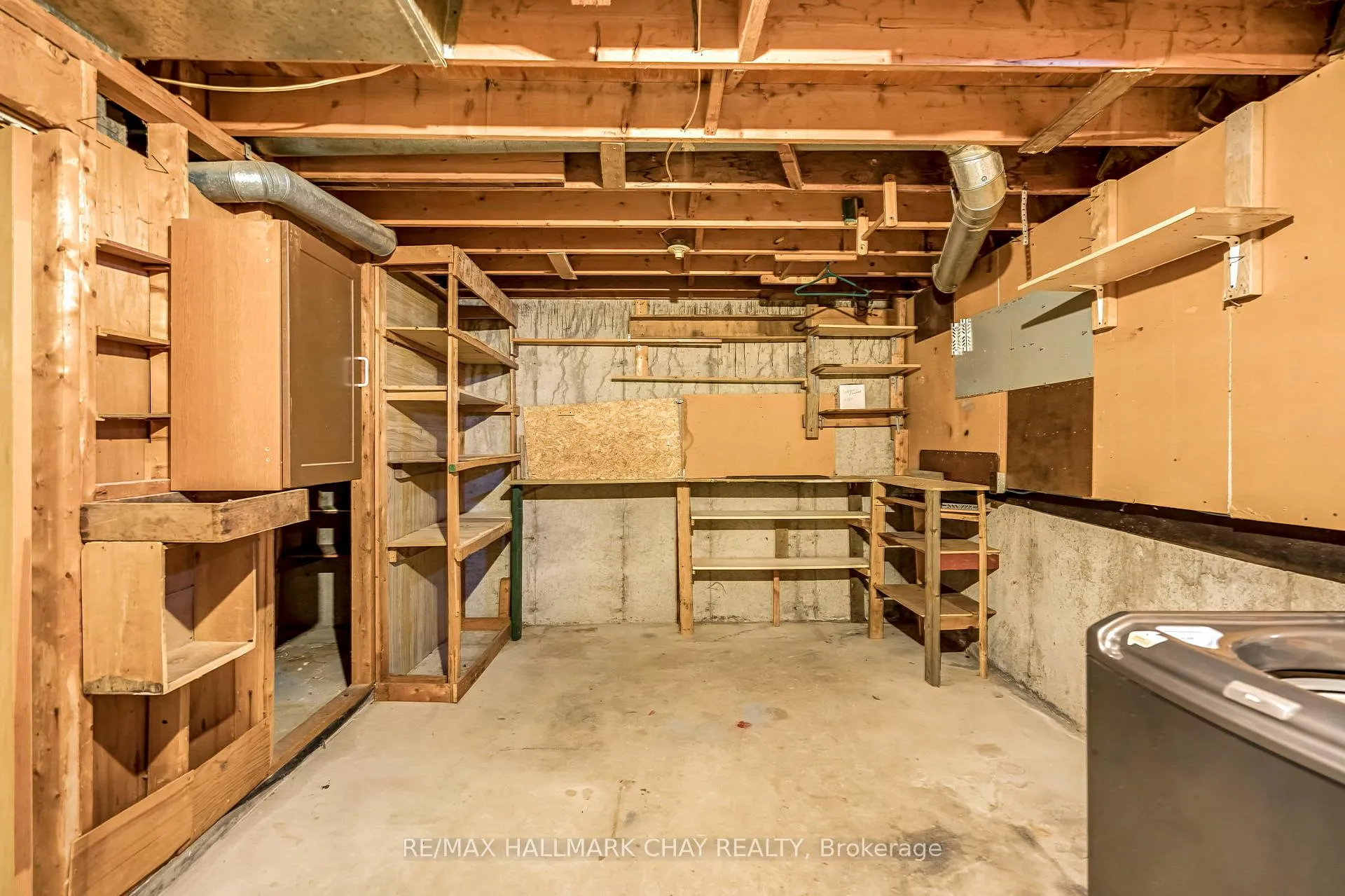 Photo 34 of 28 Wilde Place, Barrie, Letitia Heights — HOMEH