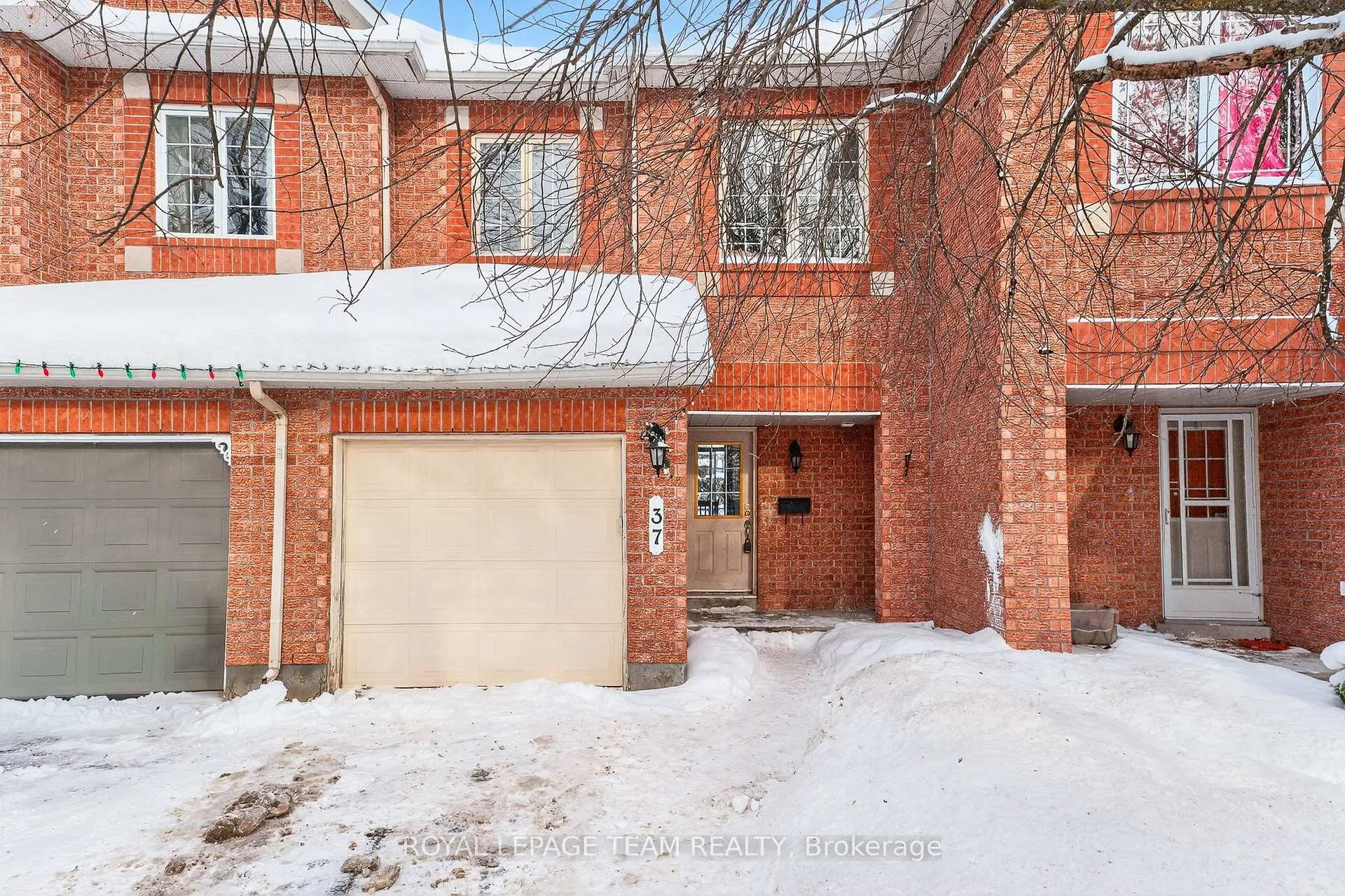 Photo 1 of 37 Flowertree Crescent, Ottawa, Kanata - Emerald Meadows/Trailwest — HOMEH