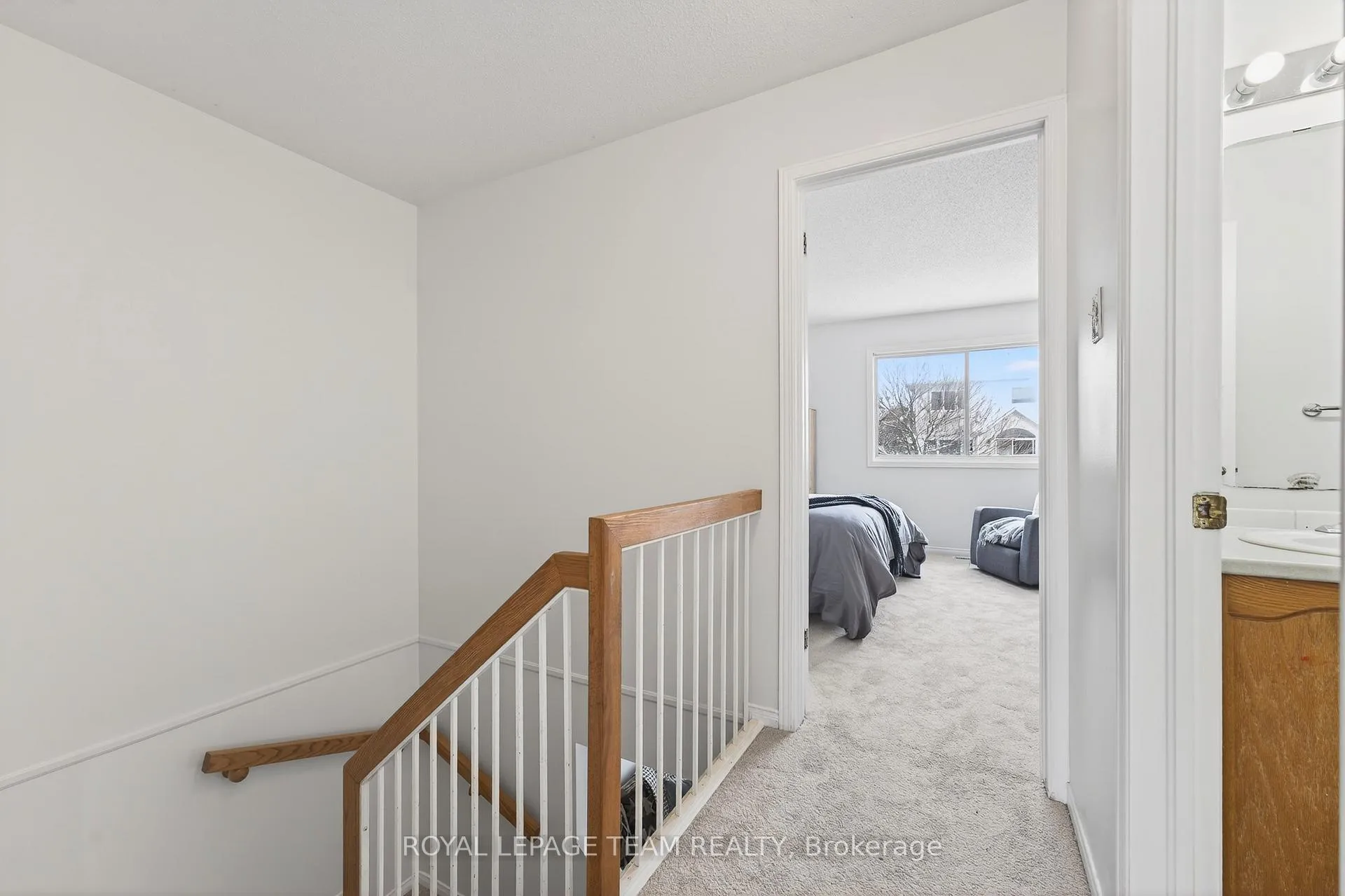 Photo 30 of 37 Flowertree Crescent, Ottawa, Kanata - Emerald Meadows/Trailwest — HOMEH