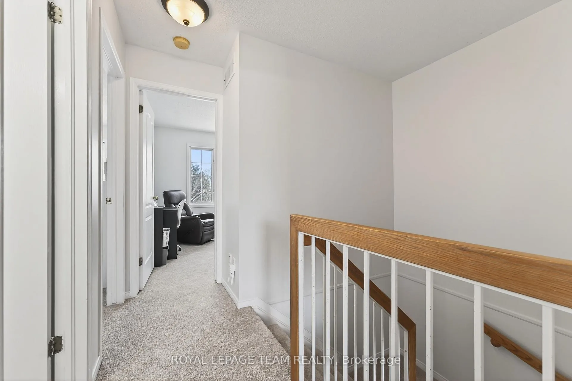 Photo 31 of 37 Flowertree Crescent, Ottawa, Kanata - Emerald Meadows/Trailwest — HOMEH