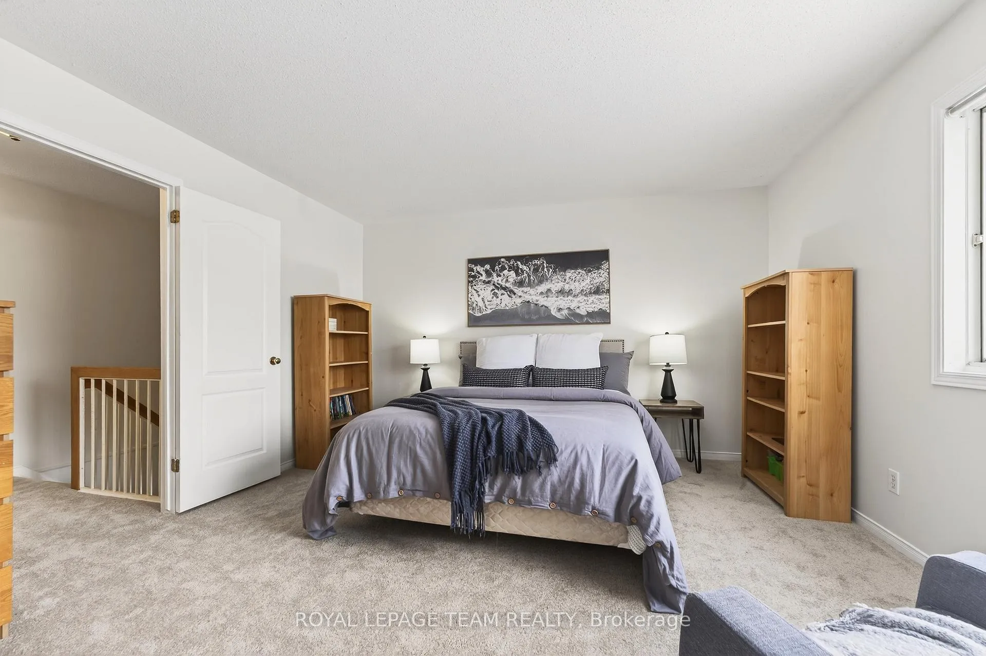 Photo 33 of 37 Flowertree Crescent, Ottawa, Kanata - Emerald Meadows/Trailwest — HOMEH