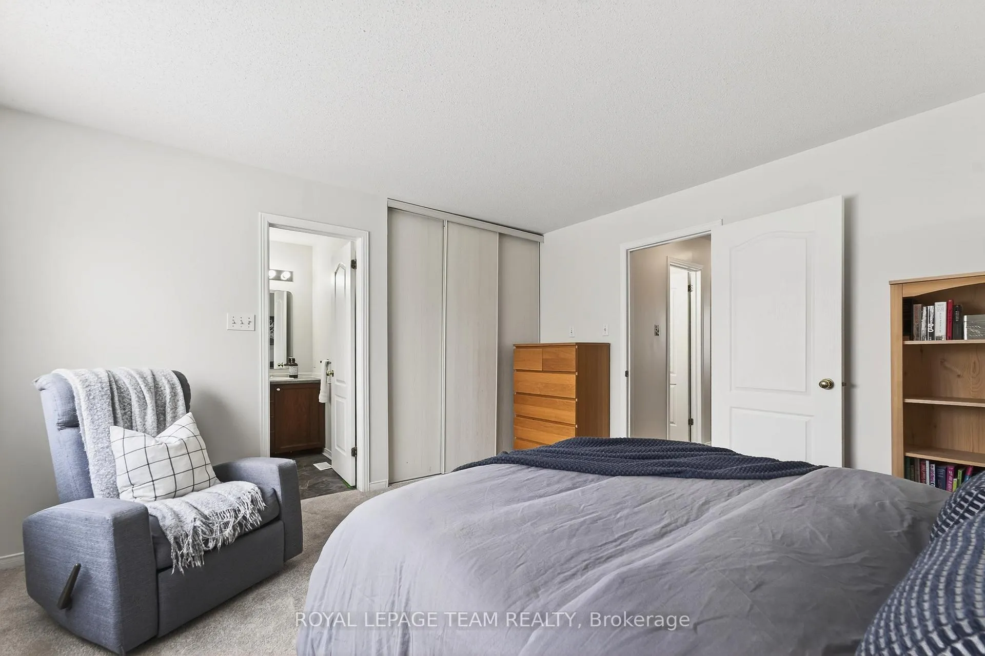 Photo 34 of 37 Flowertree Crescent, Ottawa, Kanata - Emerald Meadows/Trailwest — HOMEH