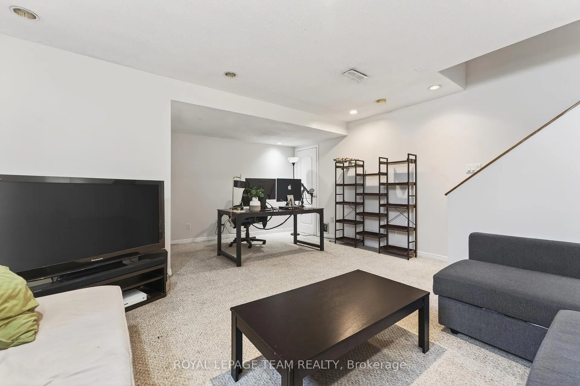 Photo 41 of 37 Flowertree Crescent, Ottawa, Kanata - Emerald Meadows/Trailwest — HOMEH