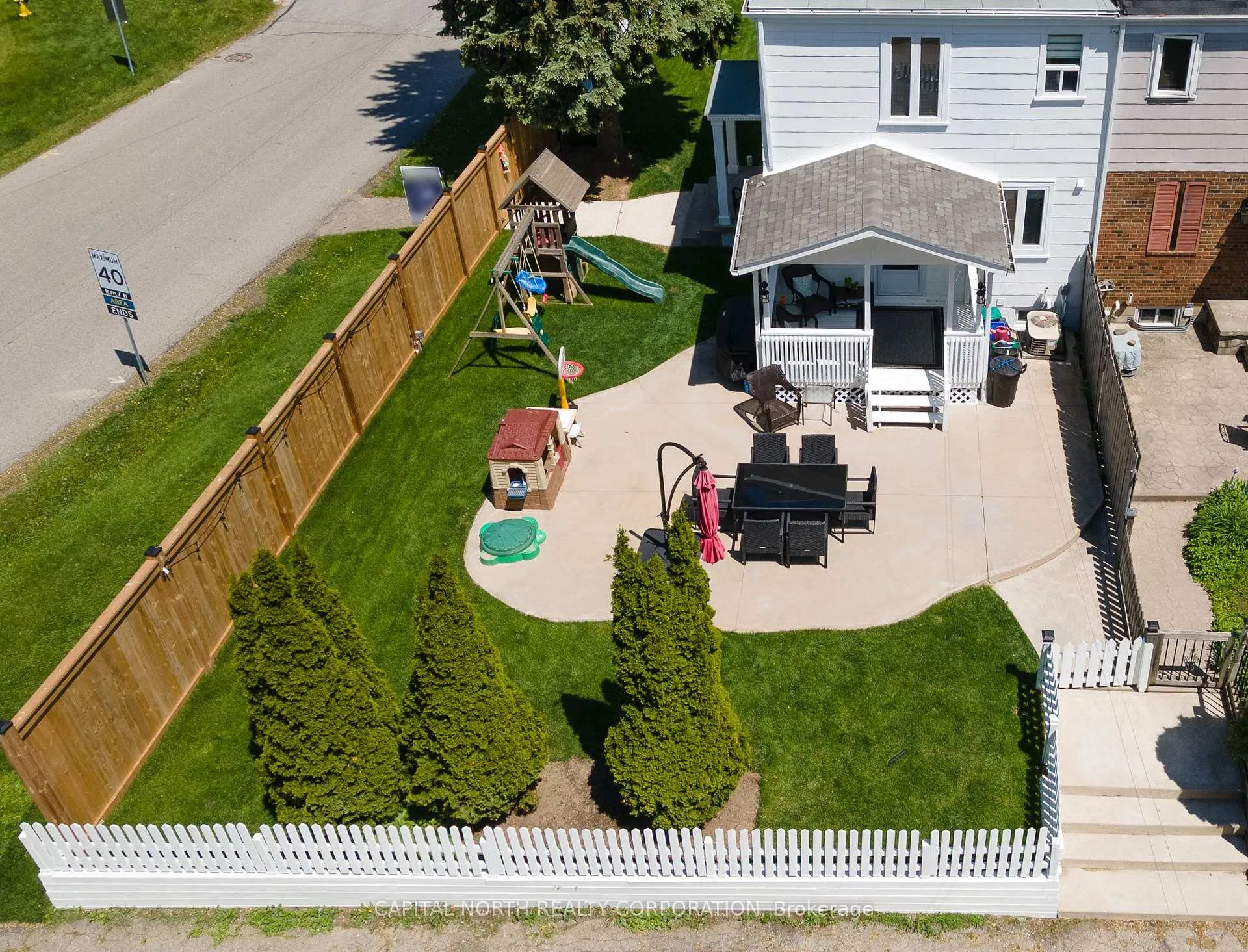 Photo 2 of 8298 Kipling Avenue, Vaughan, West Woodbridge — HOMEH