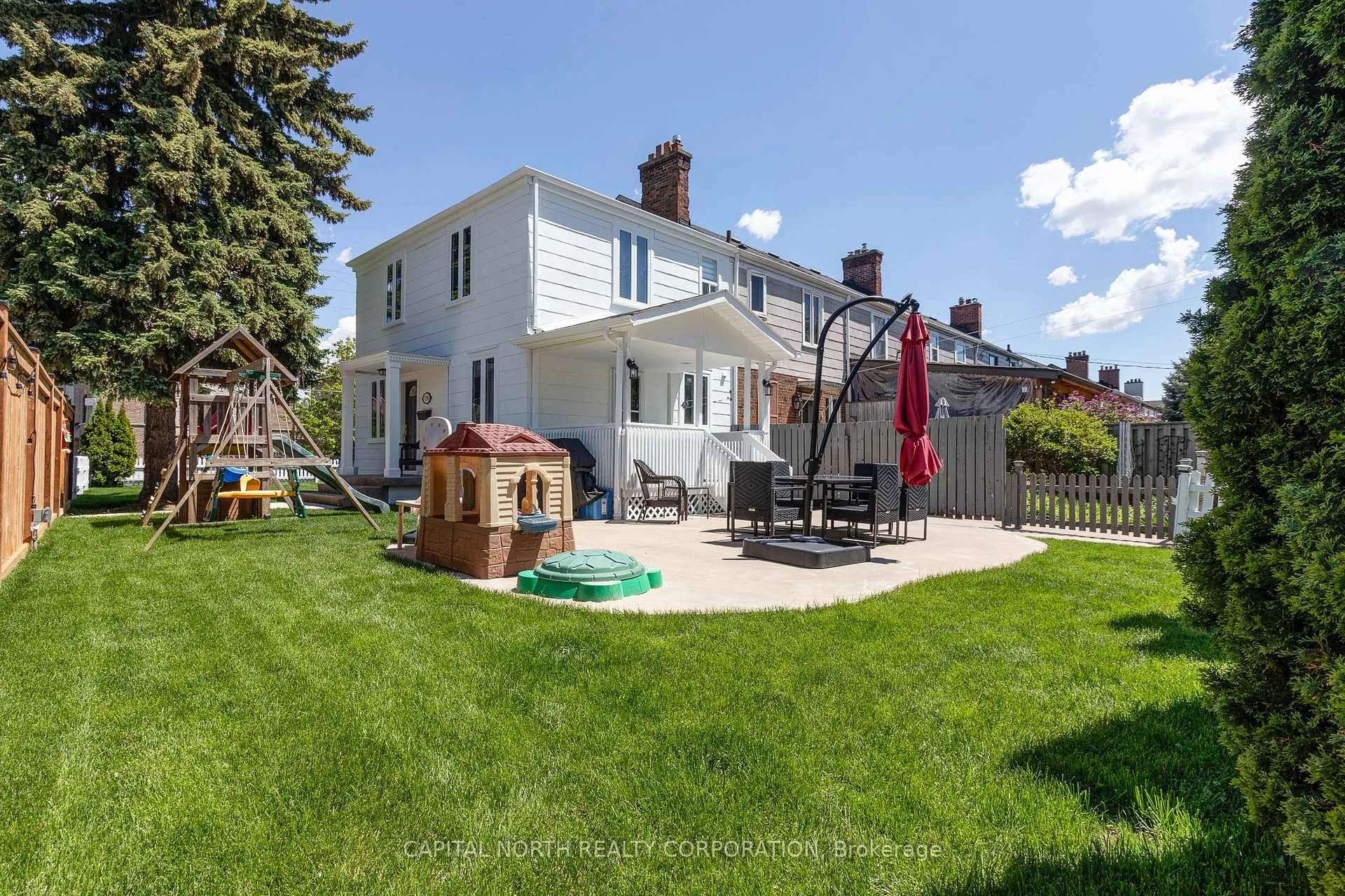 Photo 5 of 8298 Kipling Avenue, Vaughan, West Woodbridge — HOMEH