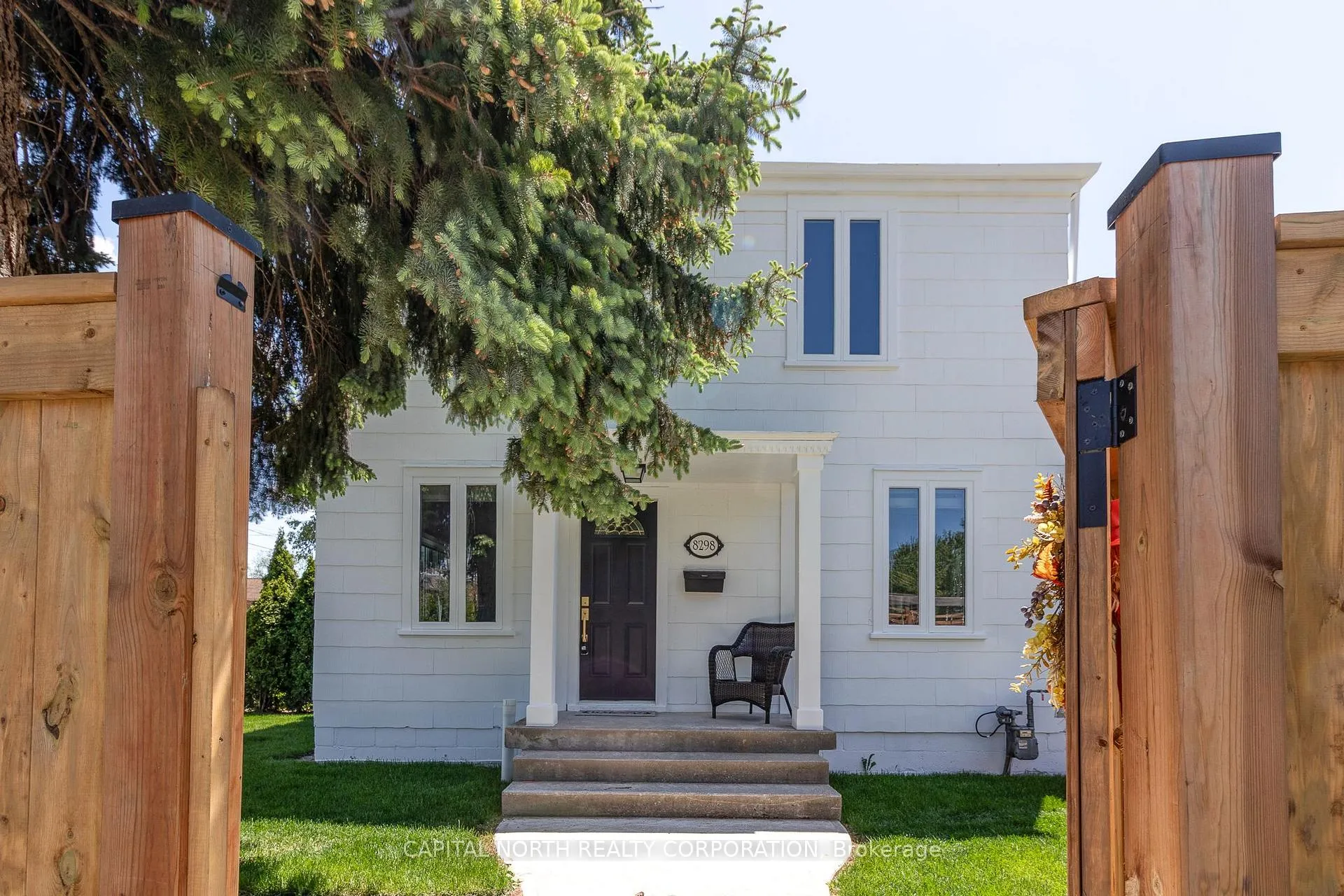 Photo 9 of 8298 Kipling Avenue, Vaughan, West Woodbridge — HOMEH