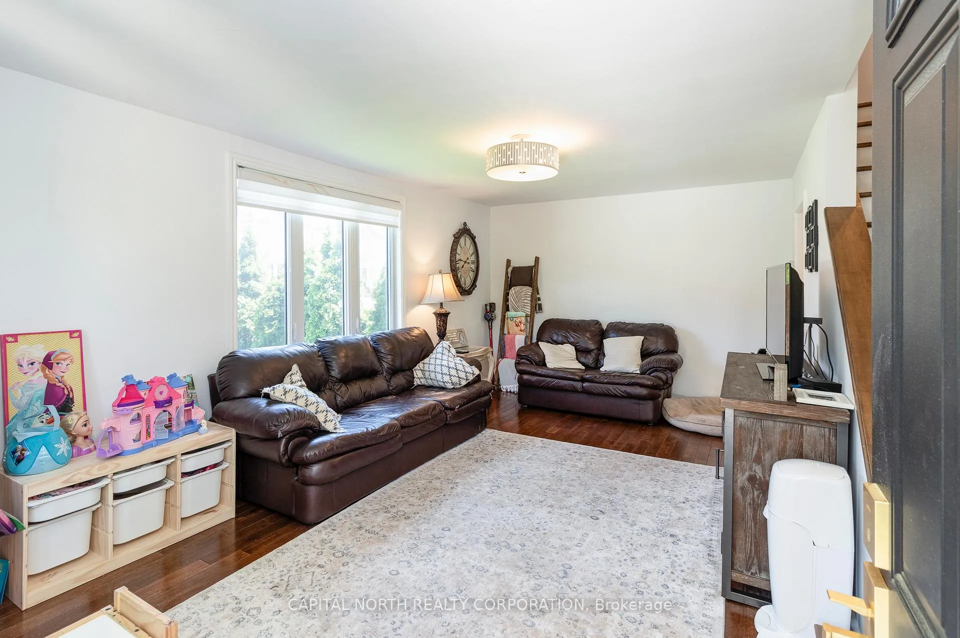 Photo 11 of 8298 Kipling Avenue, Vaughan, West Woodbridge — HOMEH
