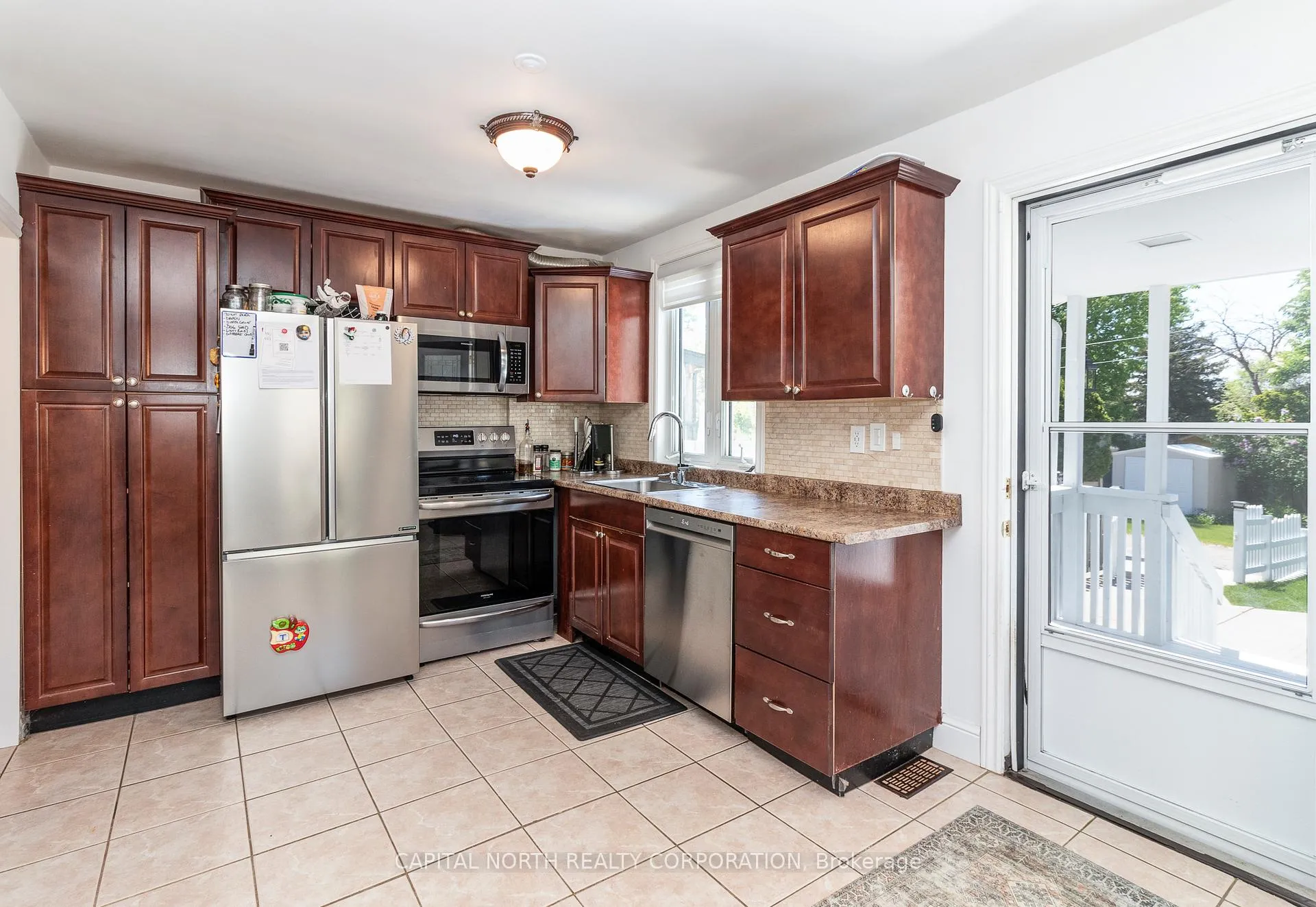 Photo 14 of 8298 Kipling Avenue, Vaughan, West Woodbridge — HOMEH